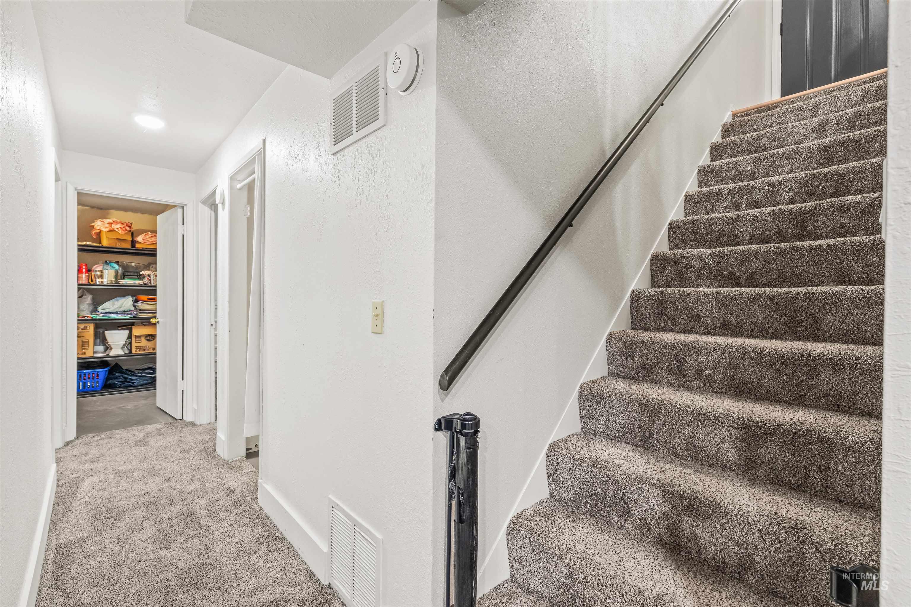 1224 Toby Court, Clarkston, Washington 99403, 4 Bedrooms, 3 Bathrooms, Residential For Sale, Price $445,000, 98982812