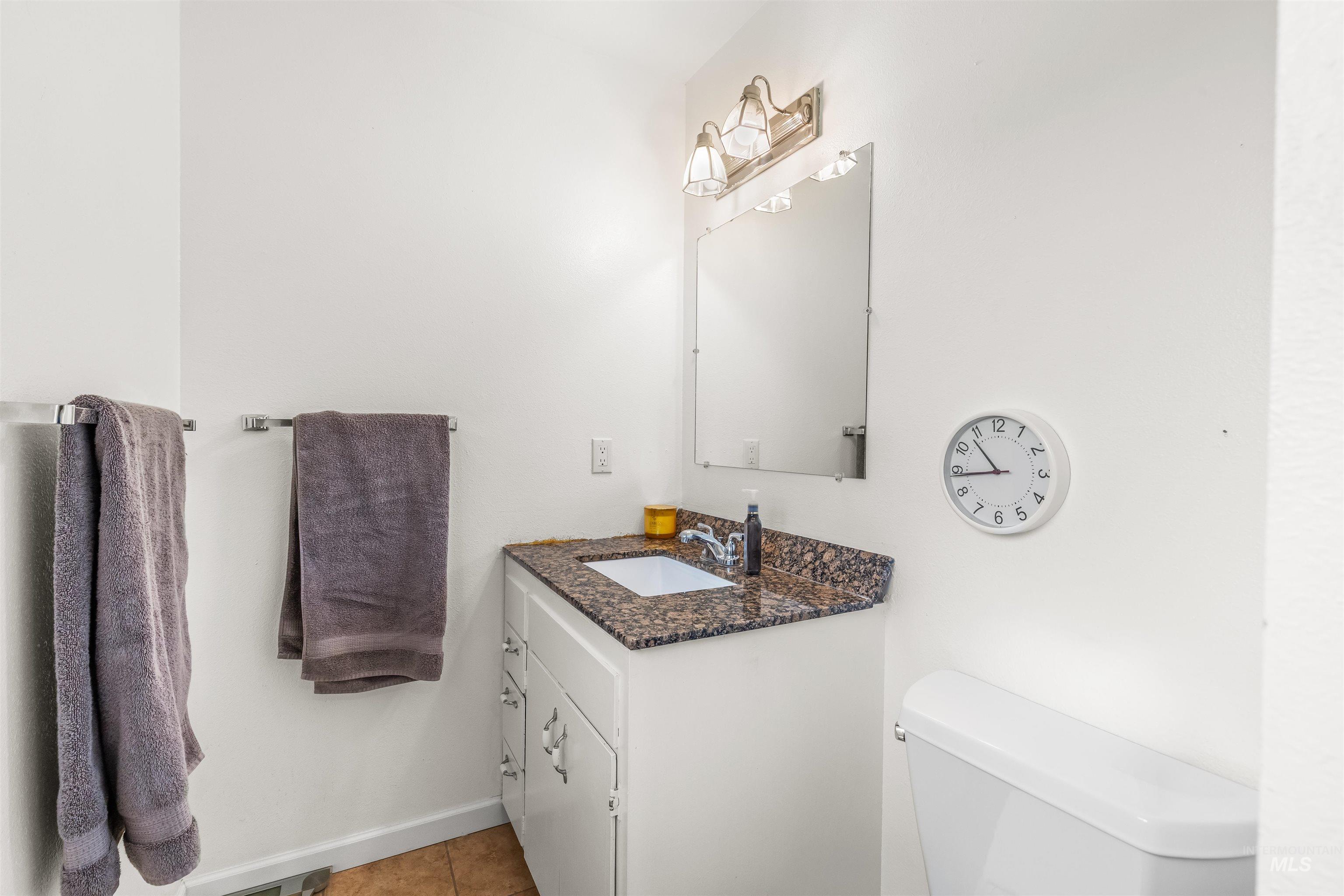 1224 Toby Court, Clarkston, Washington 99403, 4 Bedrooms, 3 Bathrooms, Residential For Sale, Price $450,000,MLS 98982812