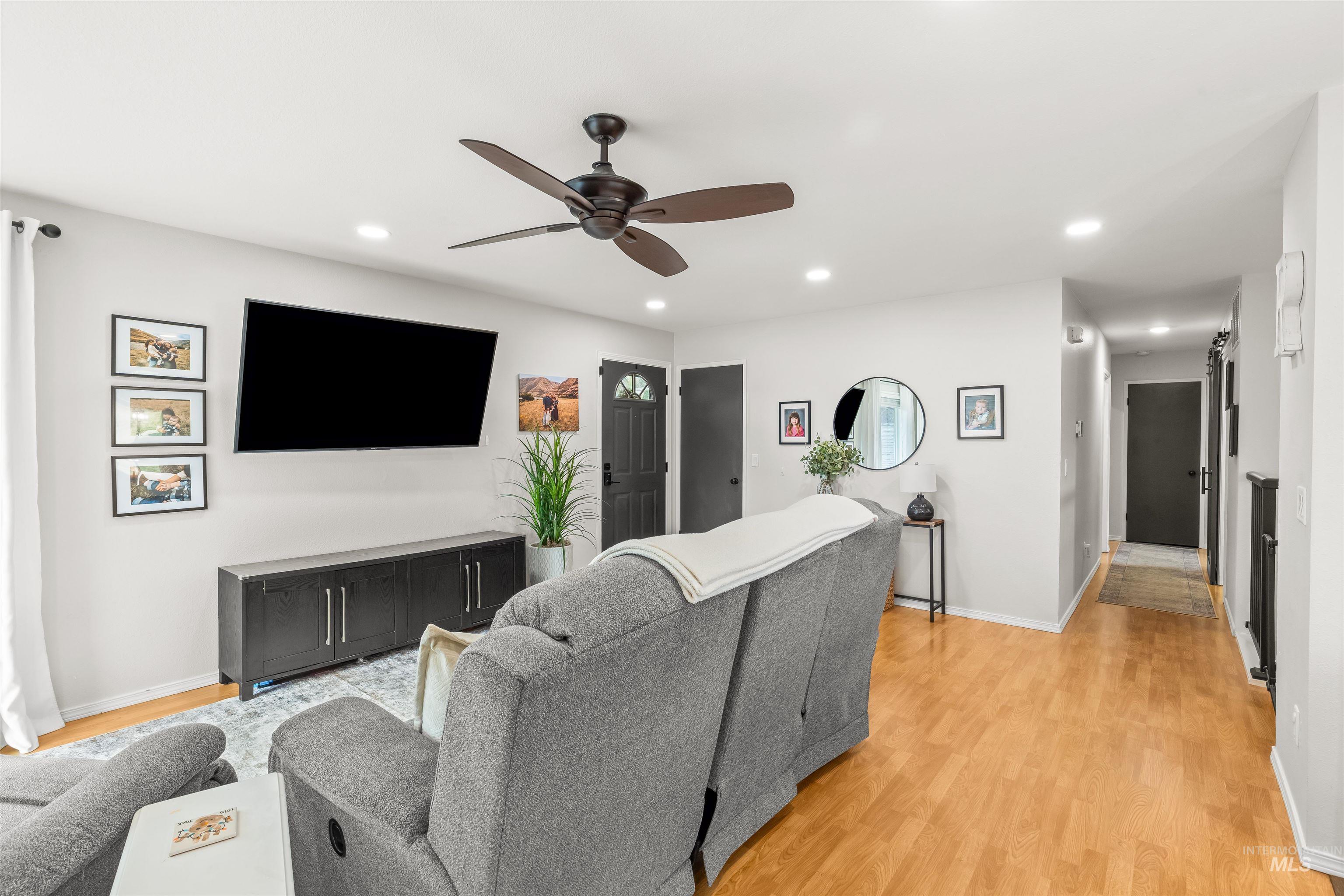 1224 Toby Court, Clarkston, Washington 99403, 4 Bedrooms, 3 Bathrooms, Residential For Sale, Price $450,000,MLS 98982812