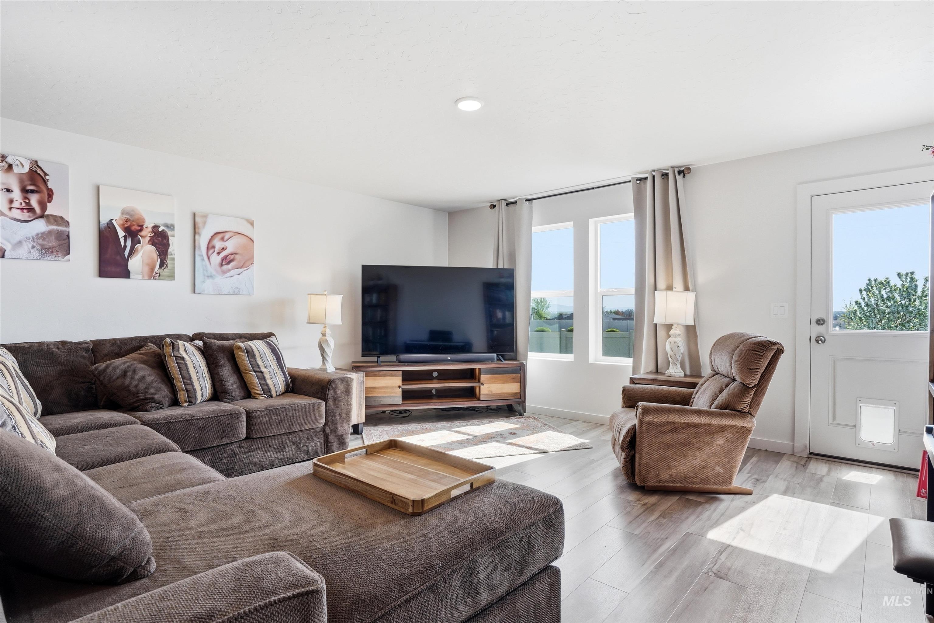 15038 Cumulus Place, Caldwell, Idaho 83607, 3 Bedrooms, 2 Bathrooms, Residential For Sale, Price $400,000,MLS 98982813