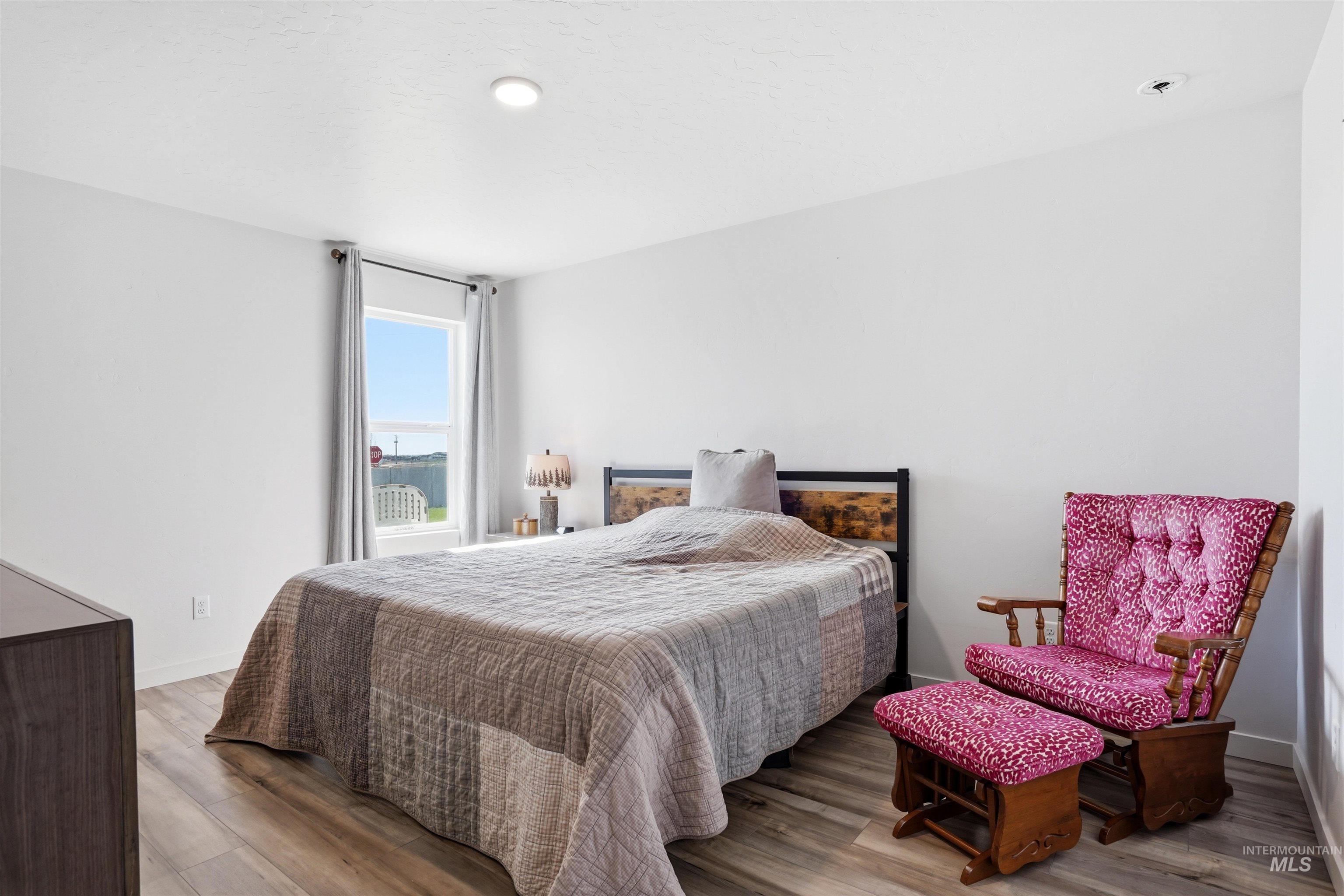 15038 Cumulus Place, Caldwell, Idaho 83607, 3 Bedrooms, 2 Bathrooms, Residential For Sale, Price $400,000,MLS 98982813