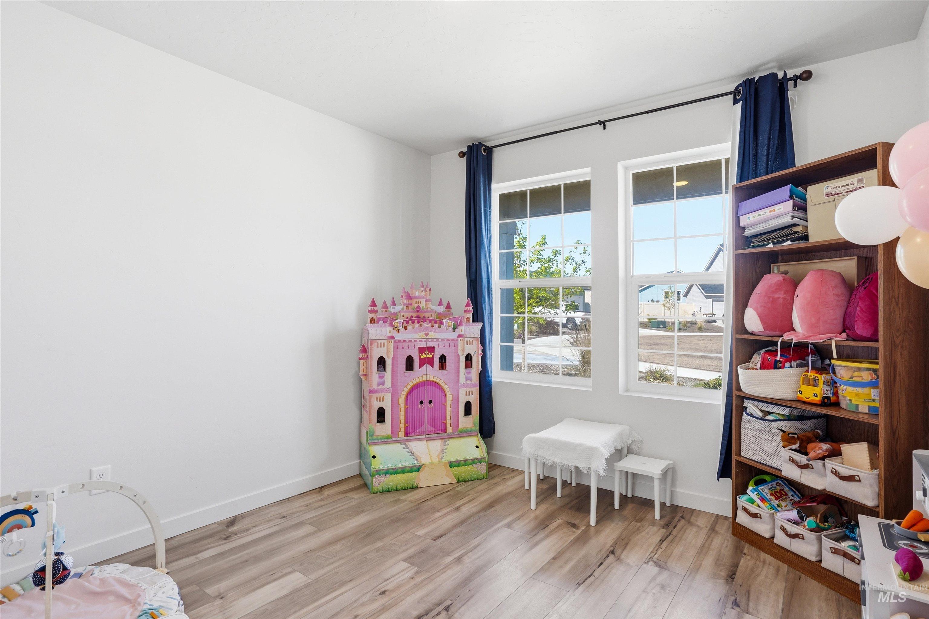 15038 Cumulus Place, Caldwell, Idaho 83607, 3 Bedrooms, 2 Bathrooms, Residential For Sale, Price $400,000,MLS 98982813