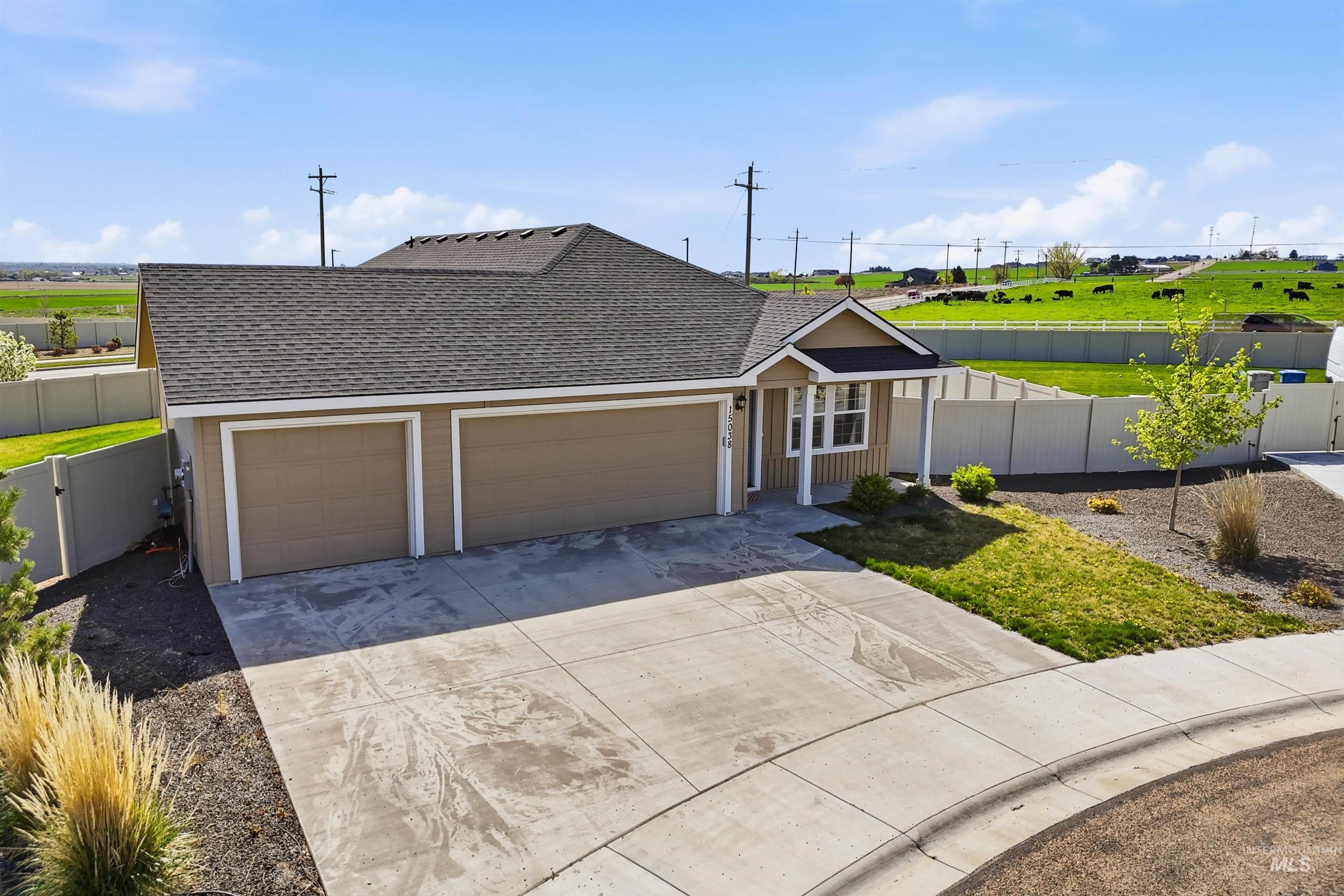 15038 Cumulus Place, Caldwell, Idaho 83607, 3 Bedrooms, 2 Bathrooms, Residential For Sale, Price $400,000,MLS 98982813
