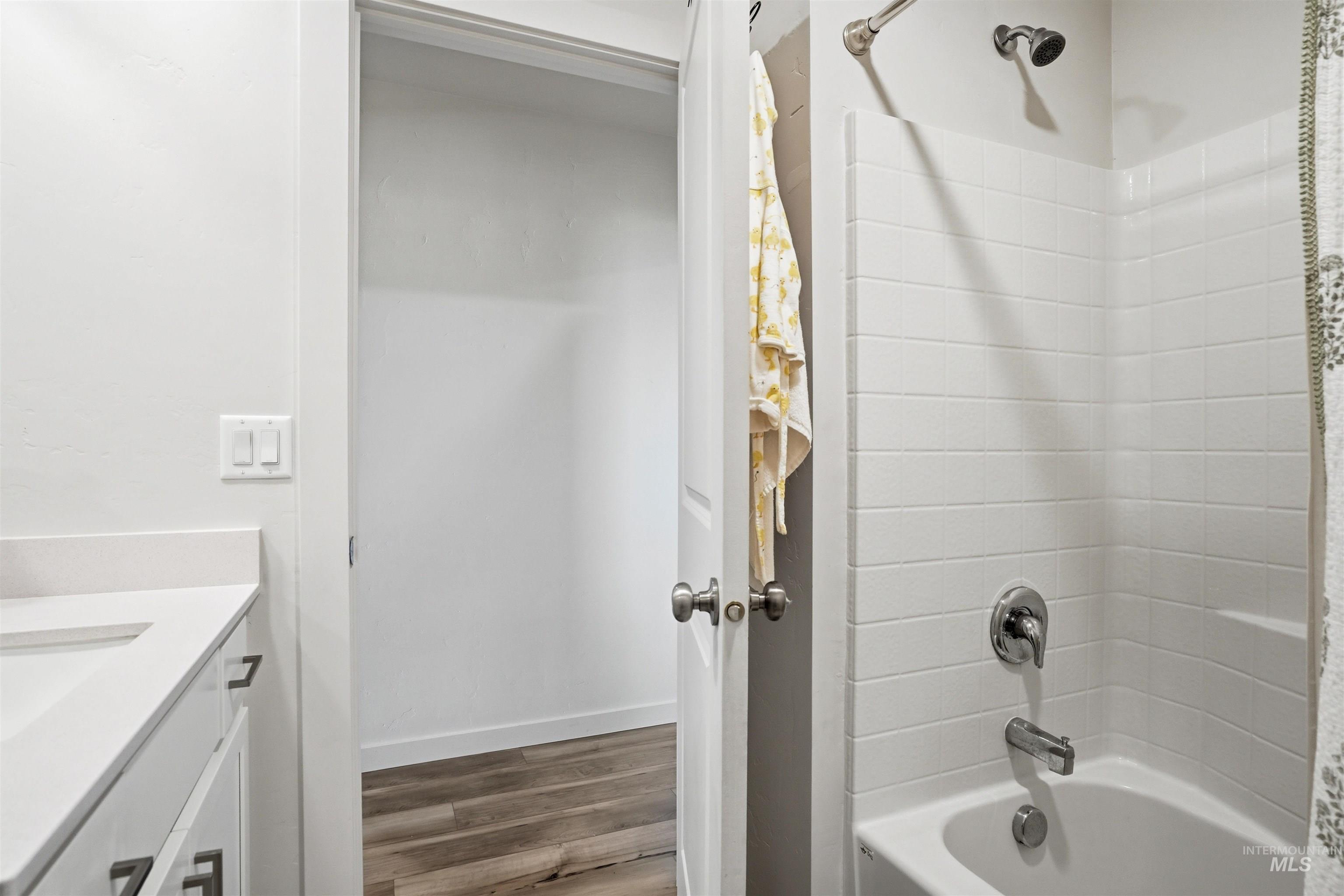 15038 Cumulus Place, Caldwell, Idaho 83607, 3 Bedrooms, 2 Bathrooms, Residential For Sale, Price $400,000,MLS 98982813