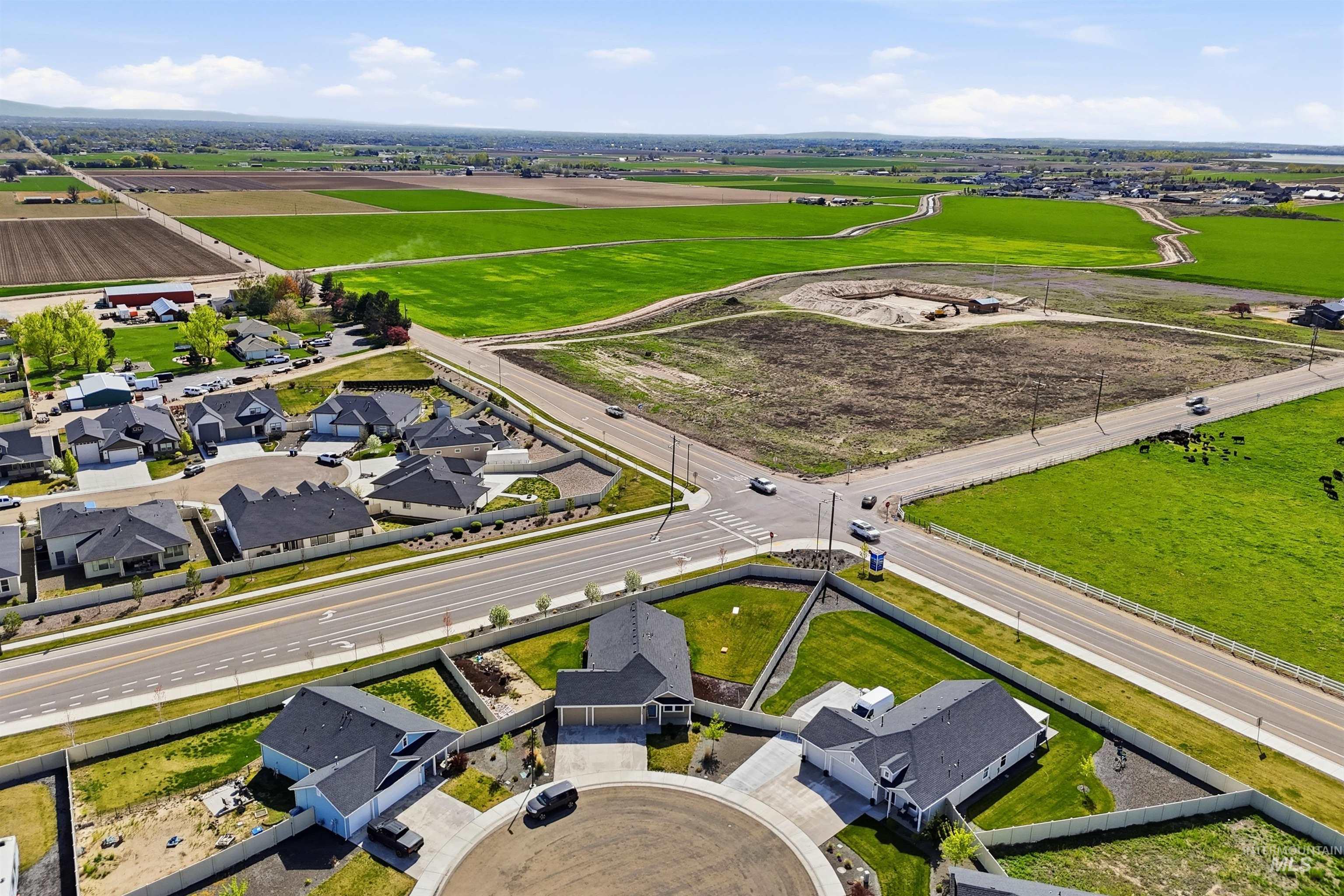 15038 Cumulus Place, Caldwell, Idaho 83607, 3 Bedrooms, 2 Bathrooms, Residential For Sale, Price $400,000,MLS 98982813