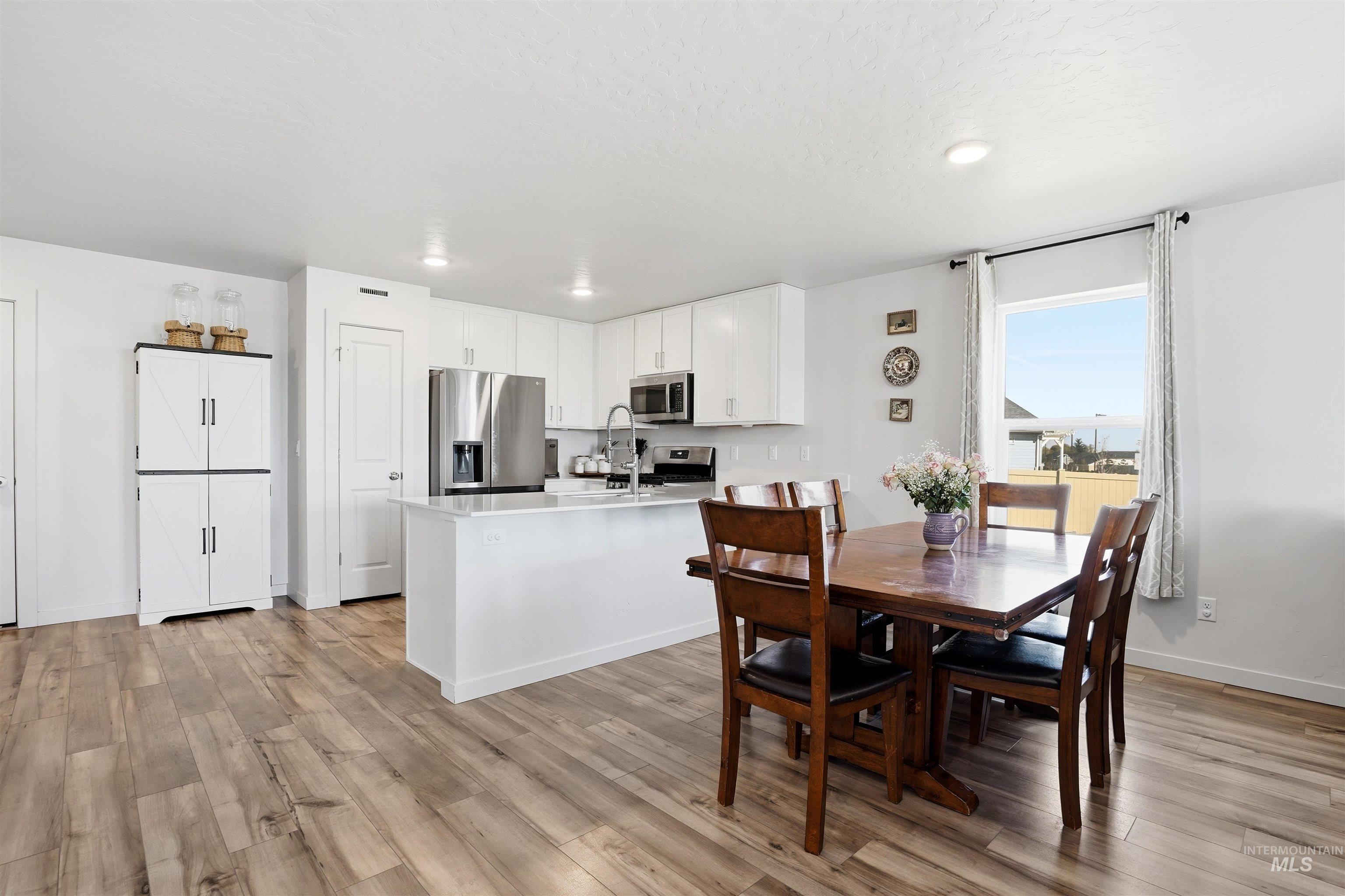 15038 Cumulus Place, Caldwell, Idaho 83607, 3 Bedrooms, 2 Bathrooms, Residential For Sale, Price $400,000,MLS 98982813