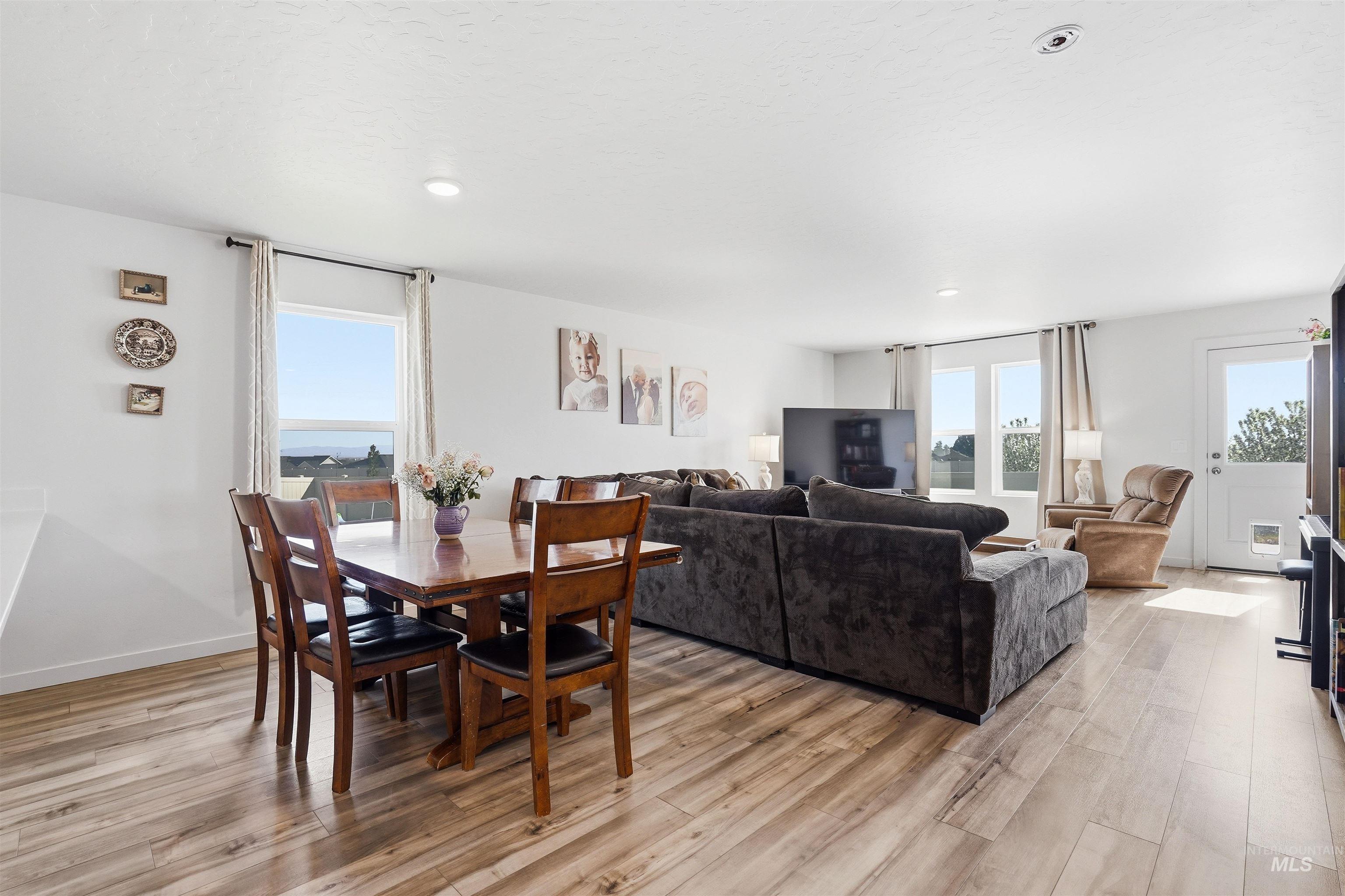 15038 Cumulus Place, Caldwell, Idaho 83607, 3 Bedrooms, 2 Bathrooms, Residential For Sale, Price $400,000,MLS 98982813