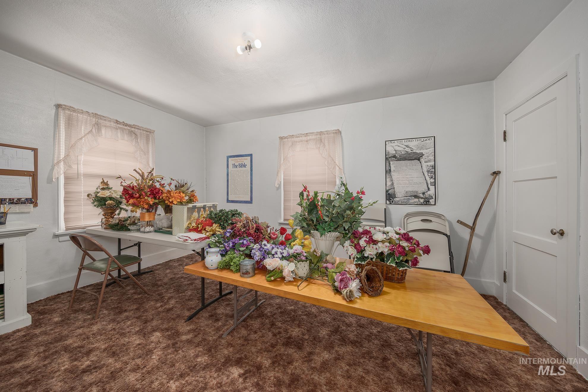 404 N 3rd, Nyssa, Oregon 97913, 2 Bathrooms, Residential For Sale, Price $250,000,MLS 98982815