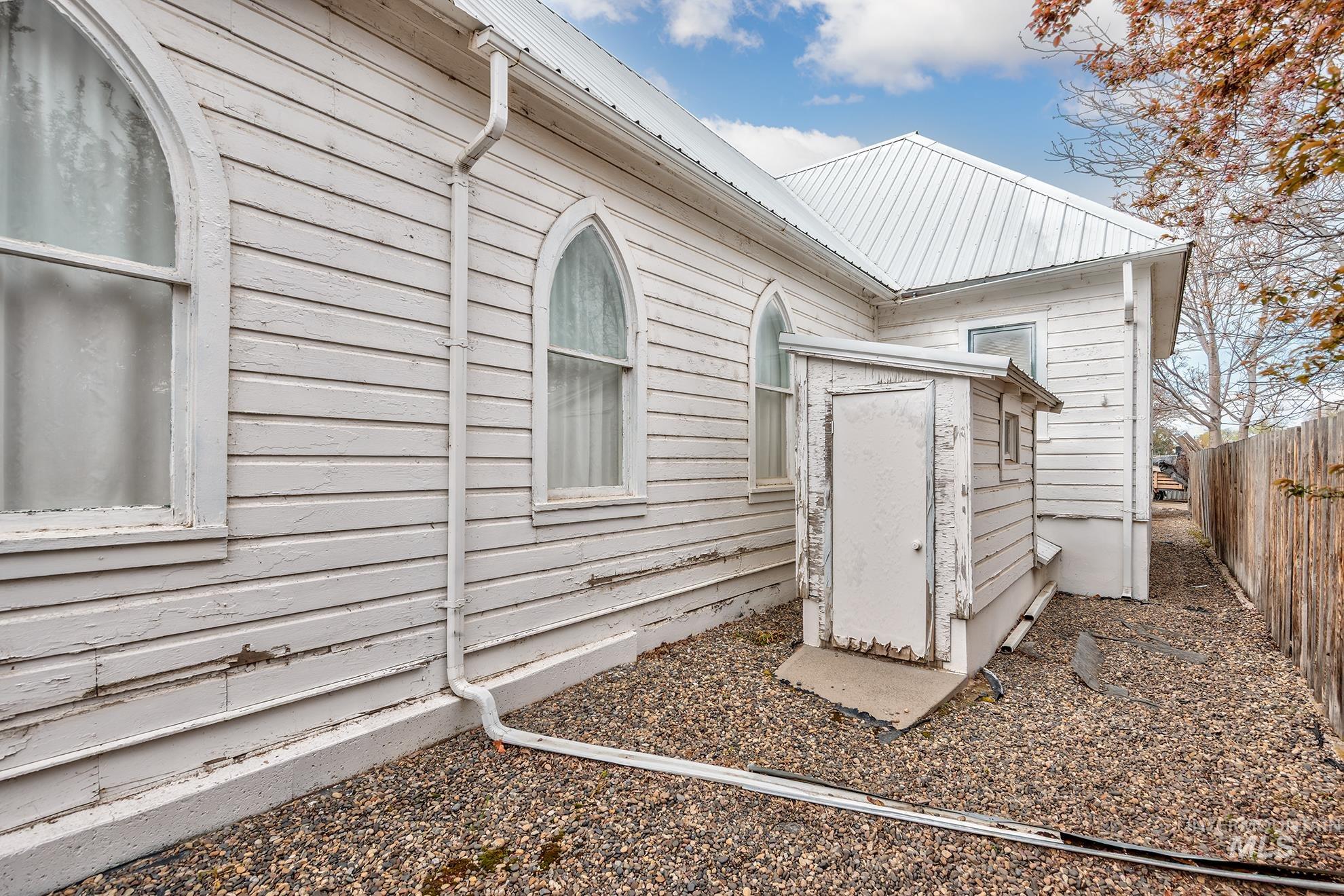 404 N 3rd, Nyssa, Oregon 97913, 2 Bathrooms, Residential For Sale, Price $250,000,MLS 98982815