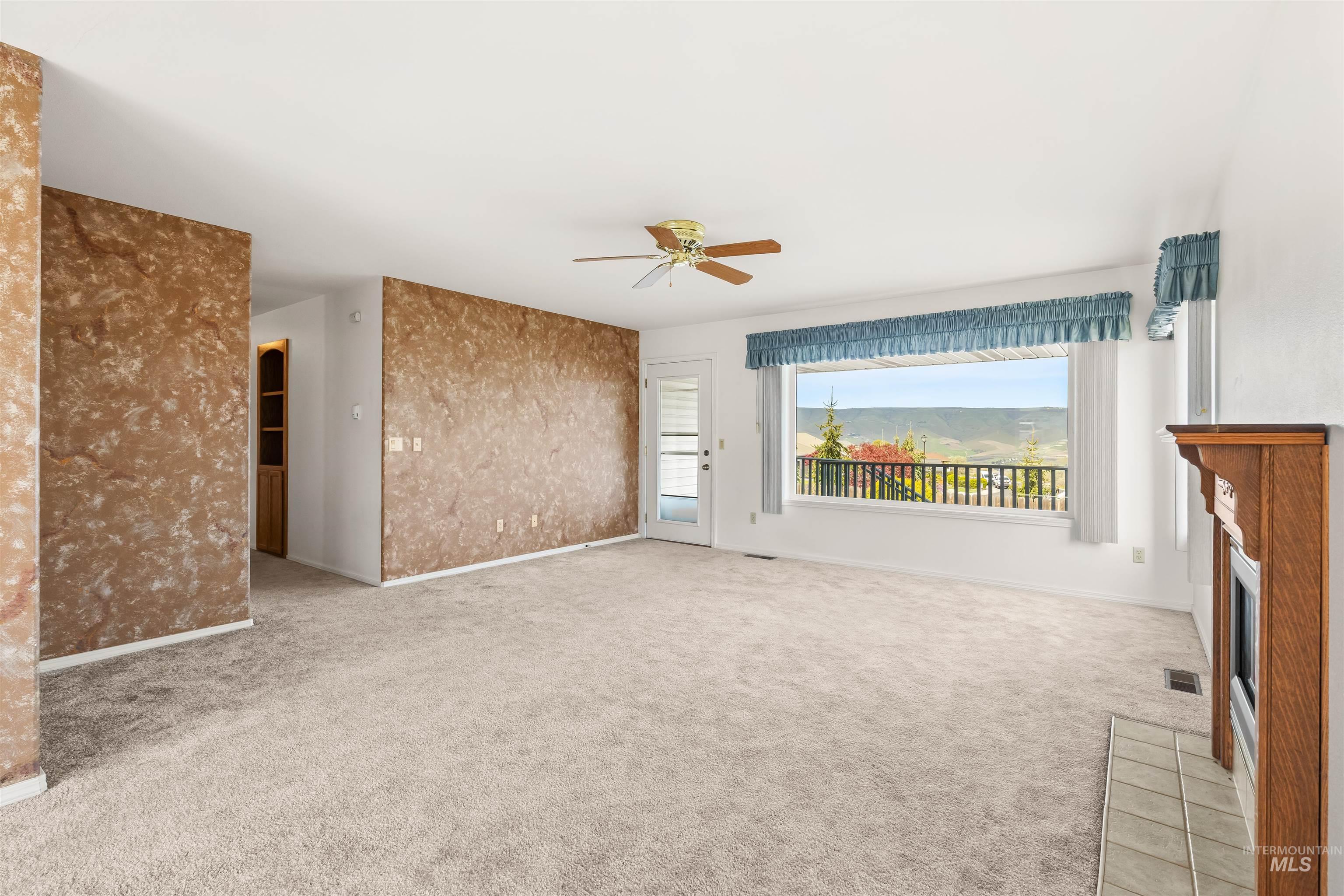 933 Cypress Court, Lewiston, Idaho 83501, 3 Bedrooms, 2 Bathrooms, Residential For Sale, Price $394,000, 98982816