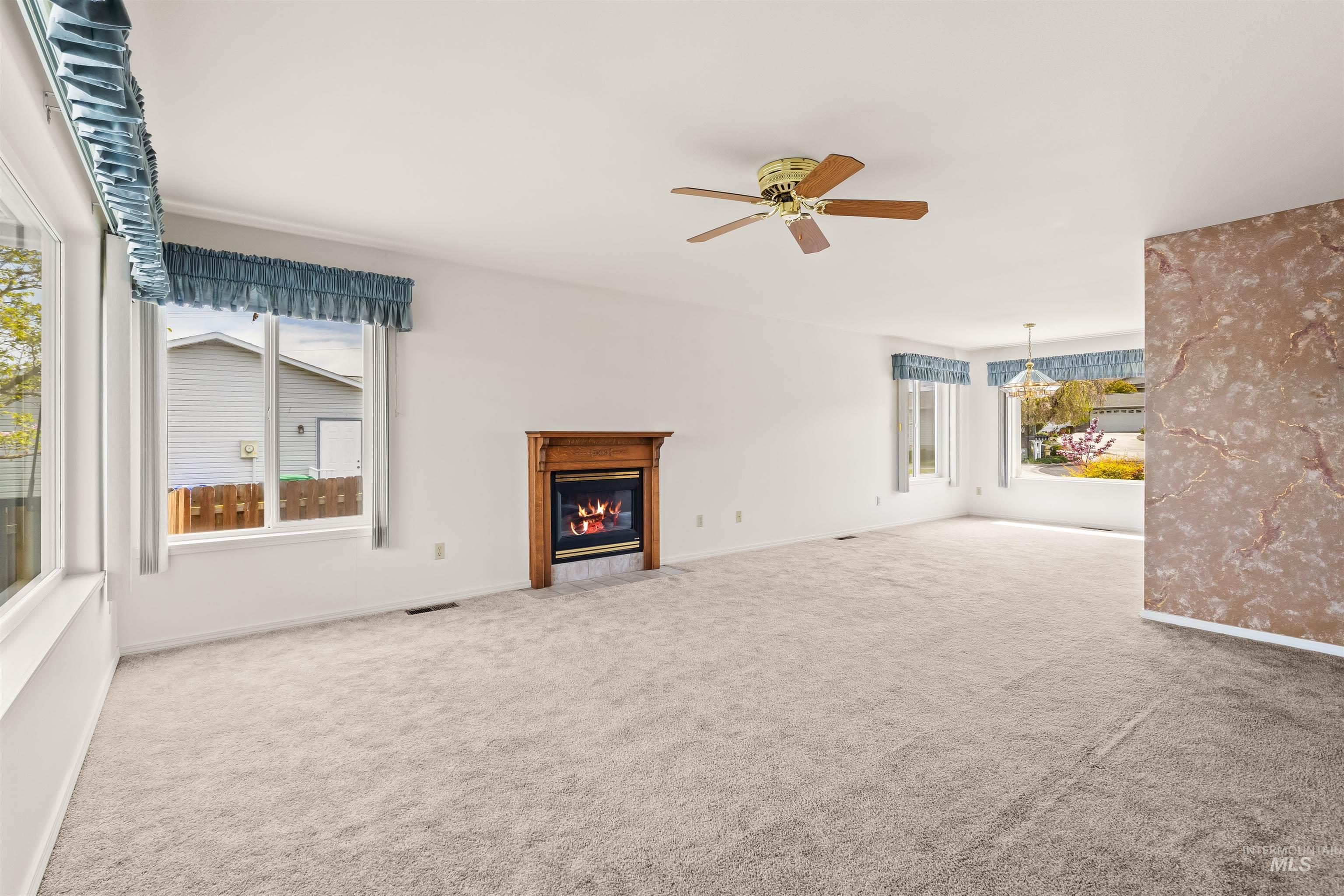 933 Cypress Court, Lewiston, Idaho 83501, 3 Bedrooms, 2 Bathrooms, Residential For Sale, Price $394,000, 98982816