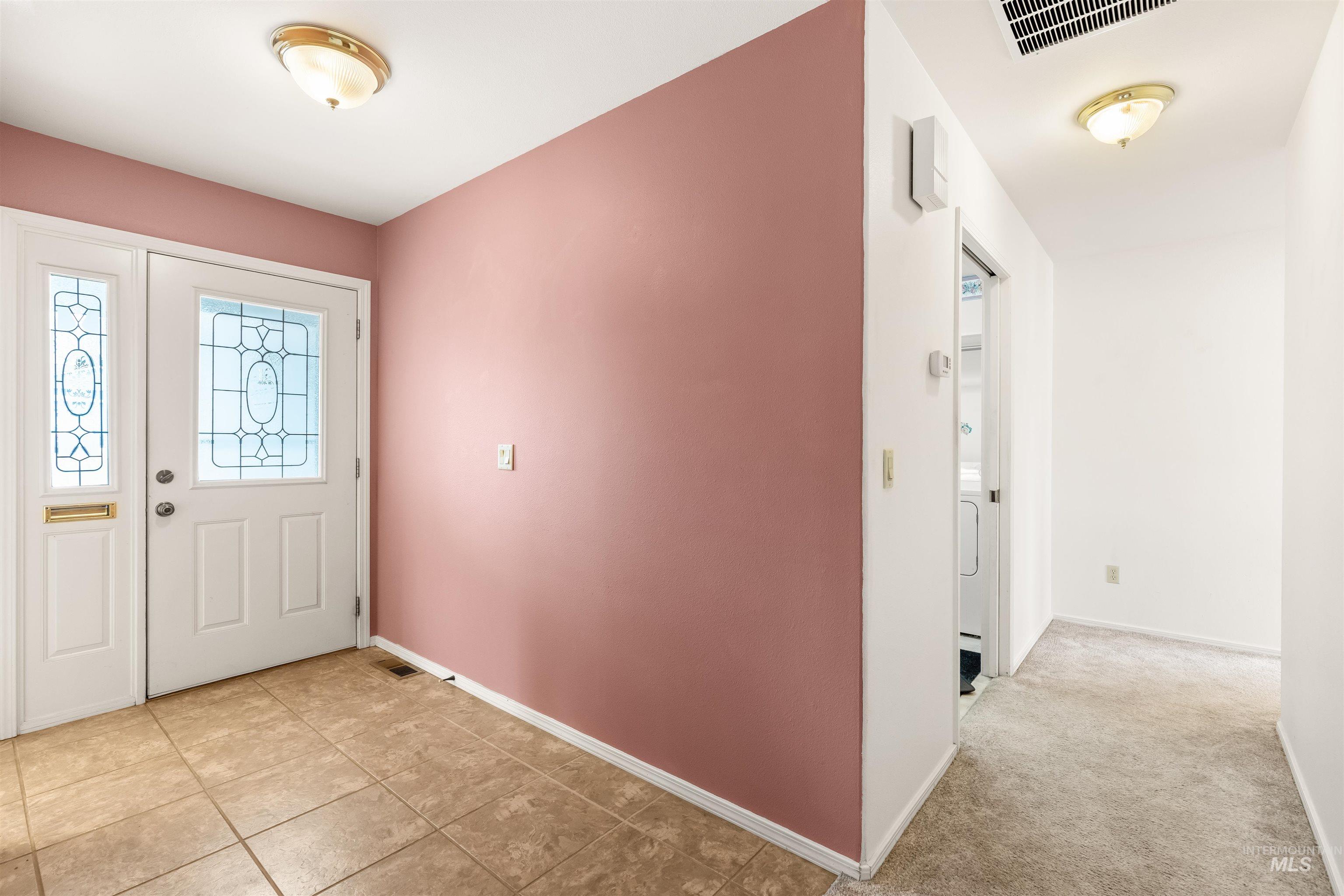 933 Cypress Court, Lewiston, Idaho 83501, 3 Bedrooms, 2 Bathrooms, Residential For Sale, Price $394,000, 98982816