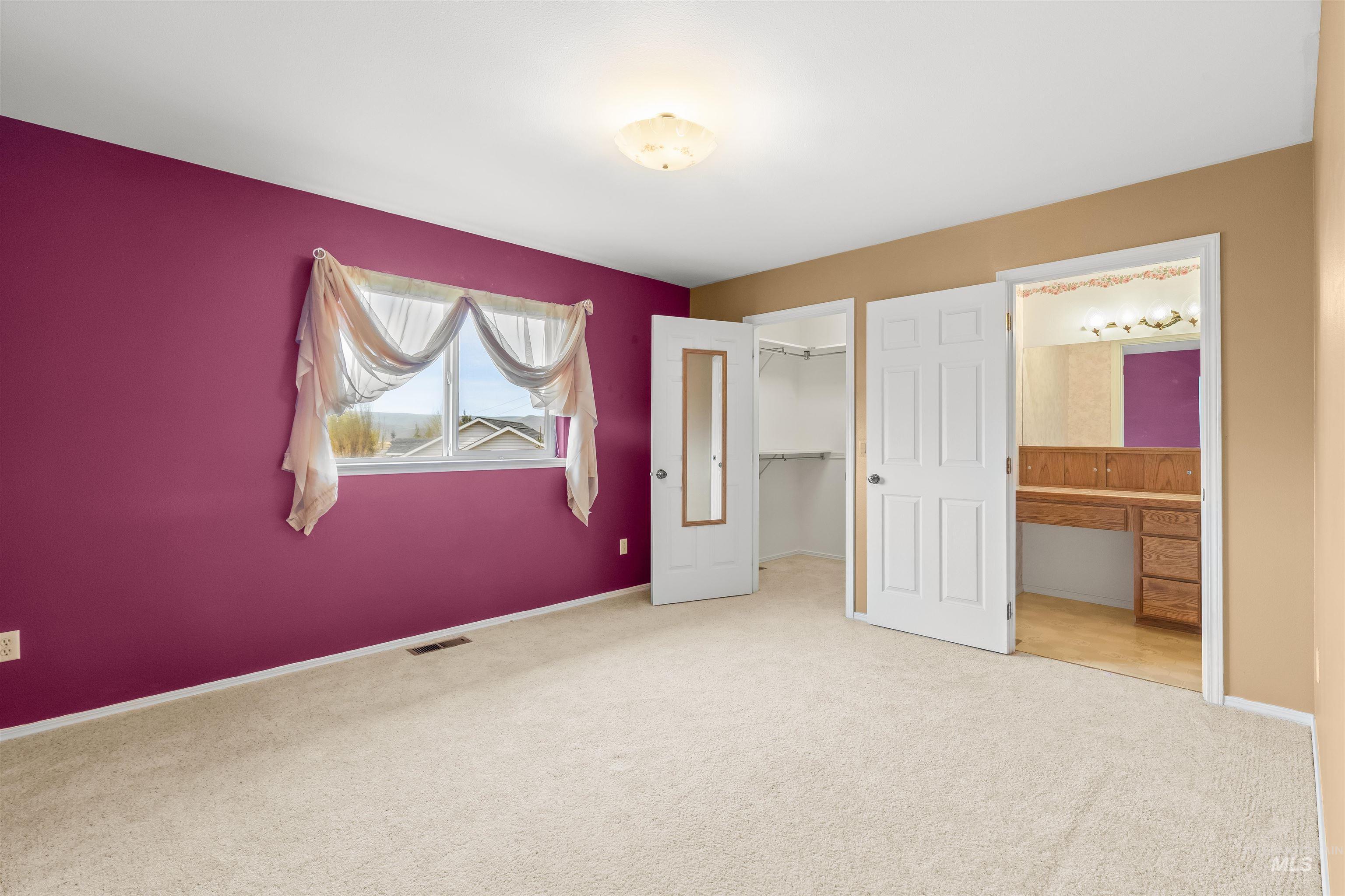 933 Cypress Court, Lewiston, Idaho 83501, 3 Bedrooms, 2 Bathrooms, Residential For Sale, Price $394,000, 98982816