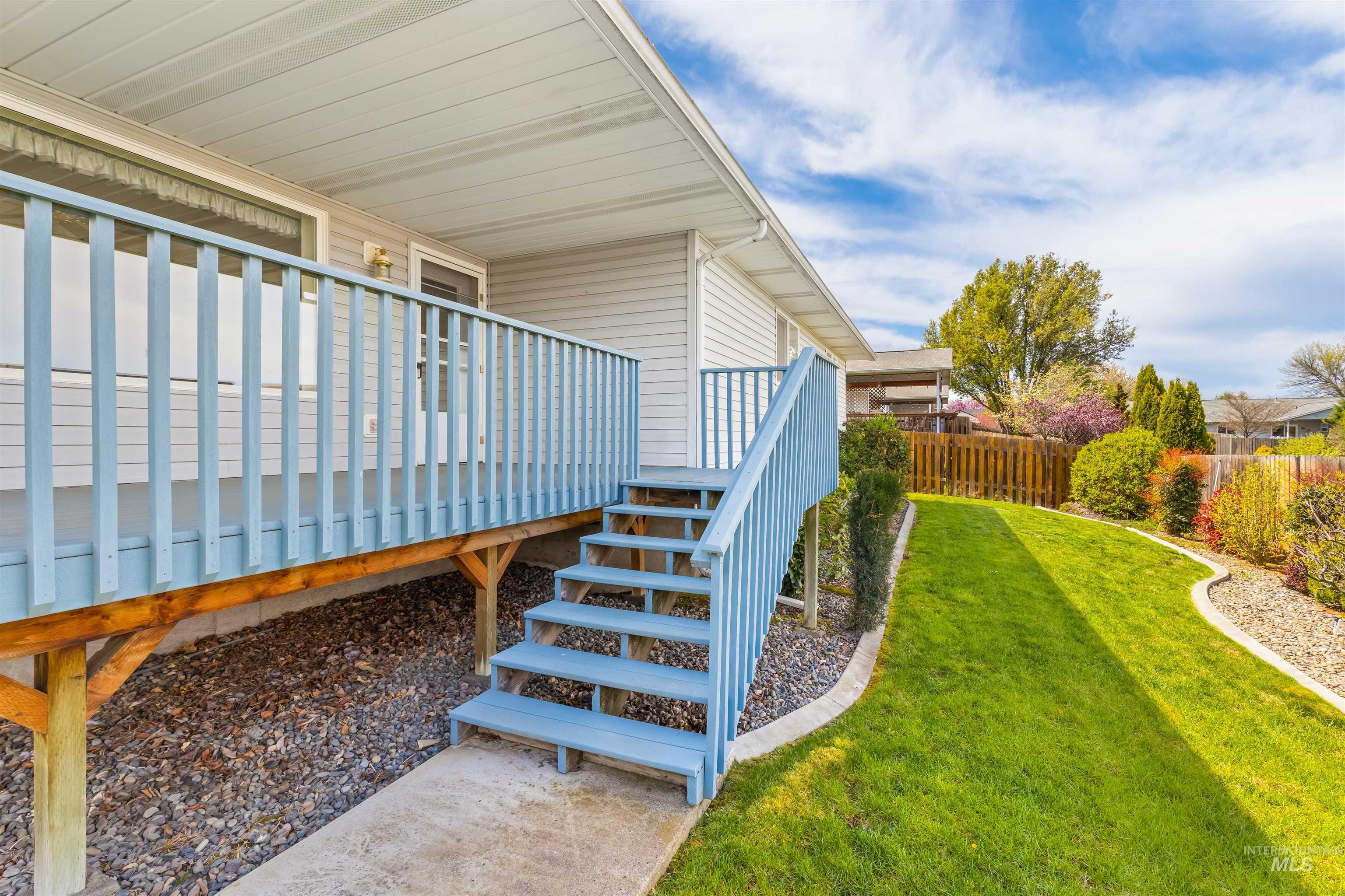 933 Cypress Court, Lewiston, Idaho 83501, 3 Bedrooms, 2 Bathrooms, Residential For Sale, Price $394,000, 98982816