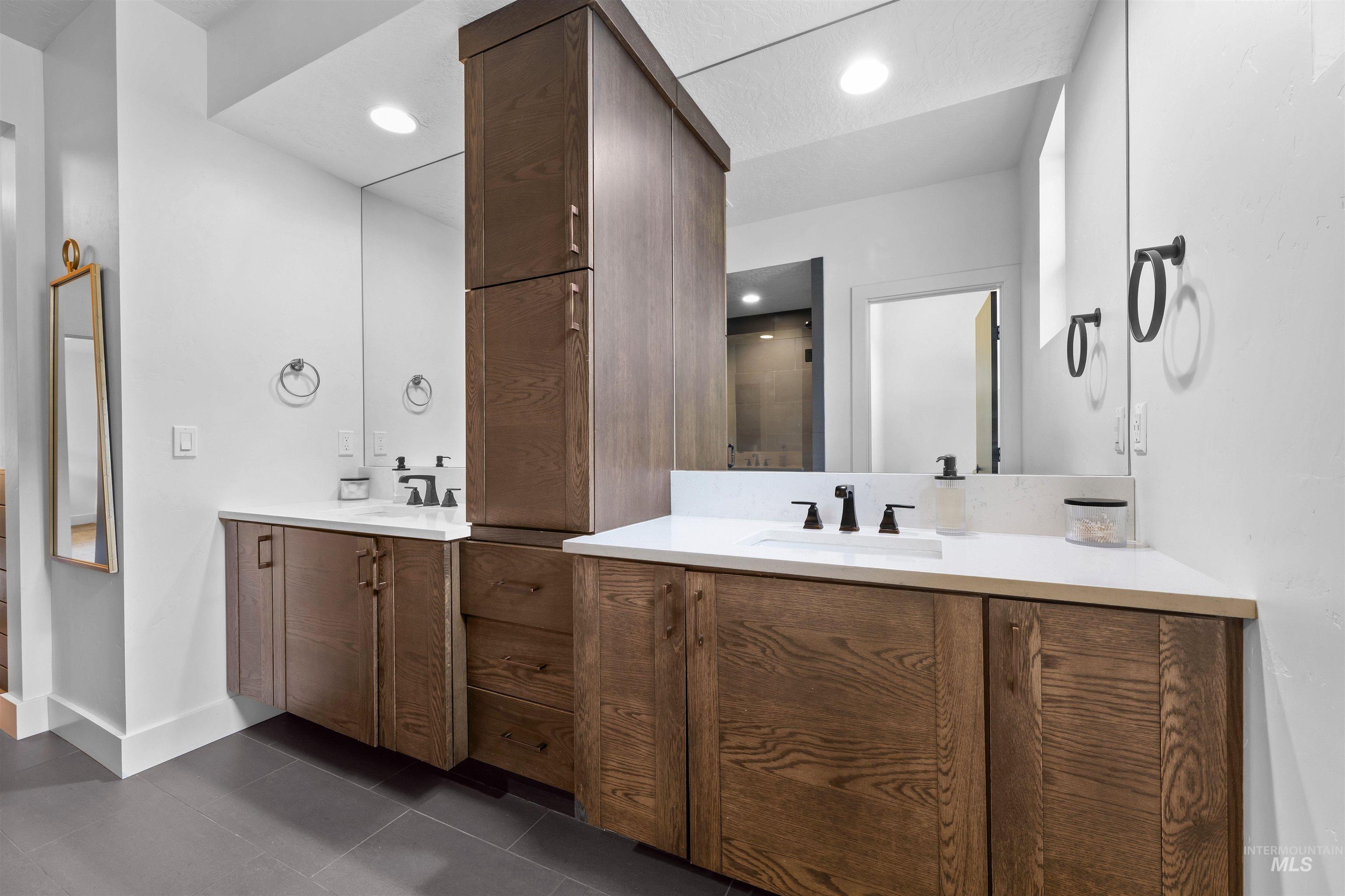 6118 W Baron Street, Boise, Idaho 83703, 5 Bedrooms, 3.5 Bathrooms, Residential For Sale, Price $925,000,MLS 98982826