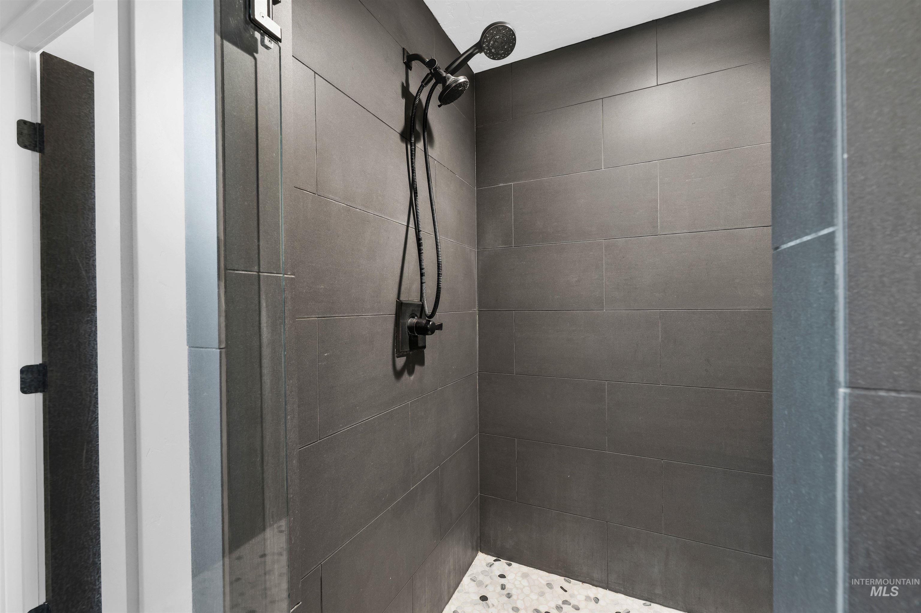 6118 W Baron Street, Boise, Idaho 83703, 5 Bedrooms, 3.5 Bathrooms, Residential For Sale, Price $925,000,MLS 98982826