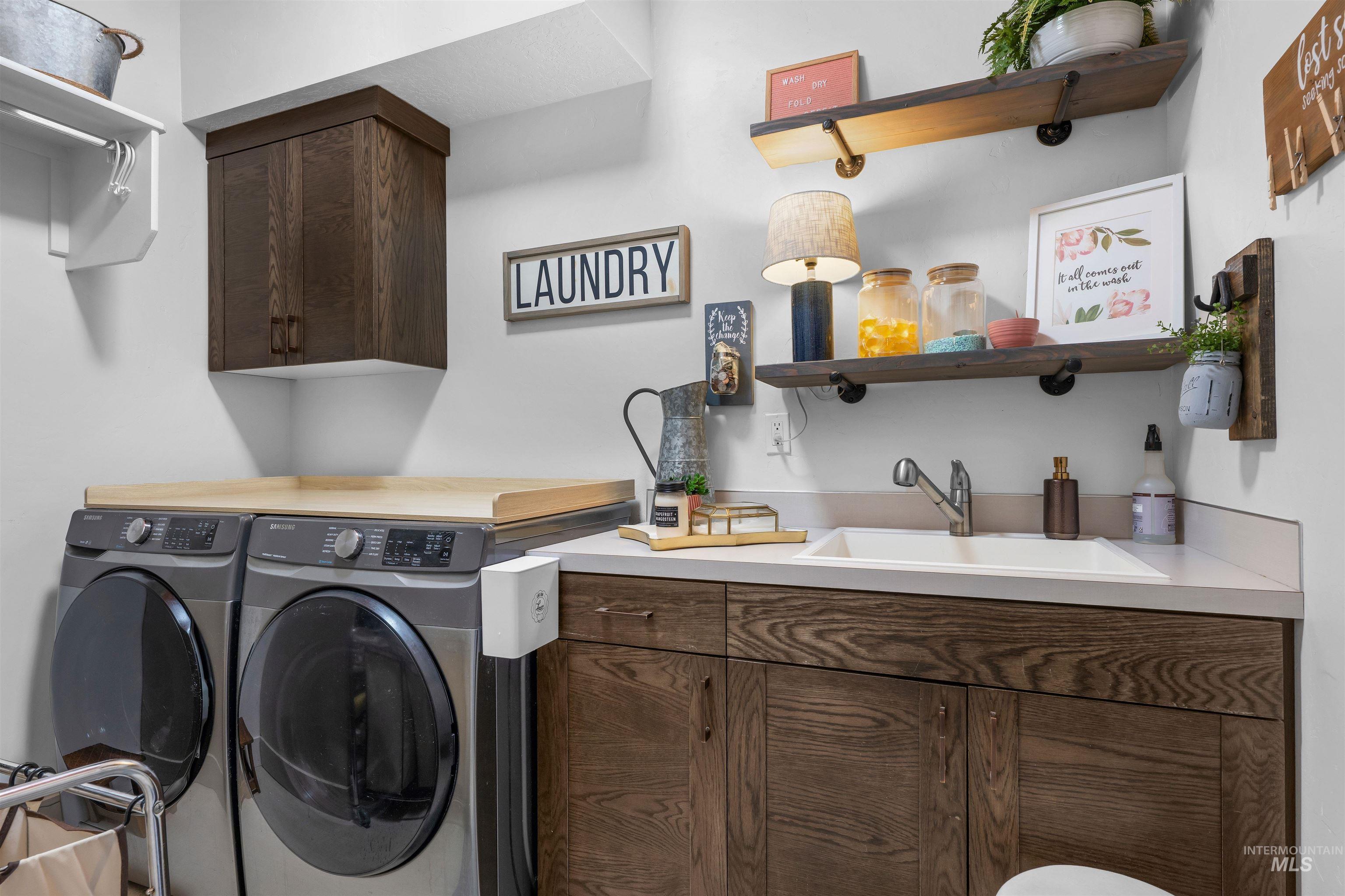 6118 W Baron Street, Boise, Idaho 83703, 5 Bedrooms, 3.5 Bathrooms, Residential For Sale, Price $925,000,MLS 98982826