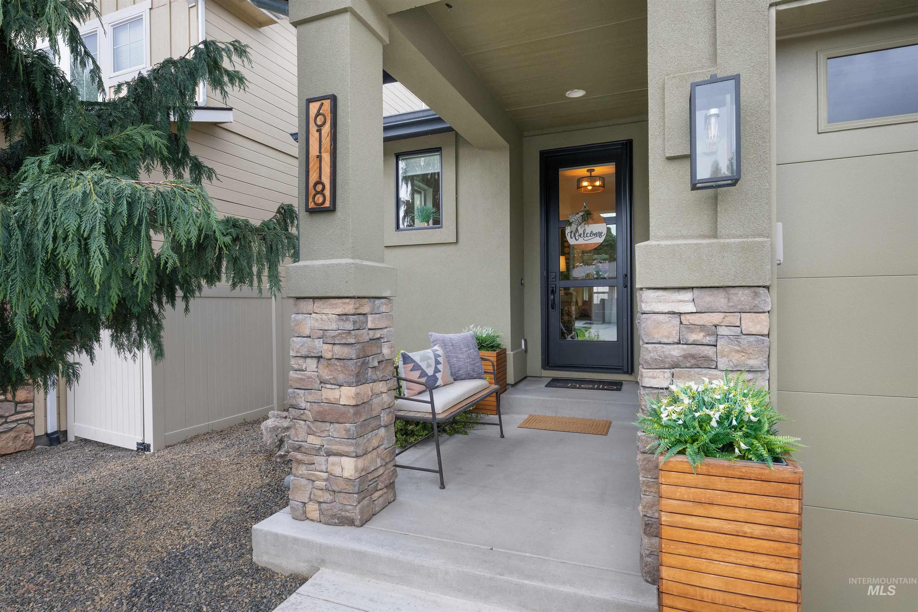 6118 W Baron Street, Boise, Idaho 83703, 5 Bedrooms, 3.5 Bathrooms, Residential For Sale, Price $925,000,MLS 98982826