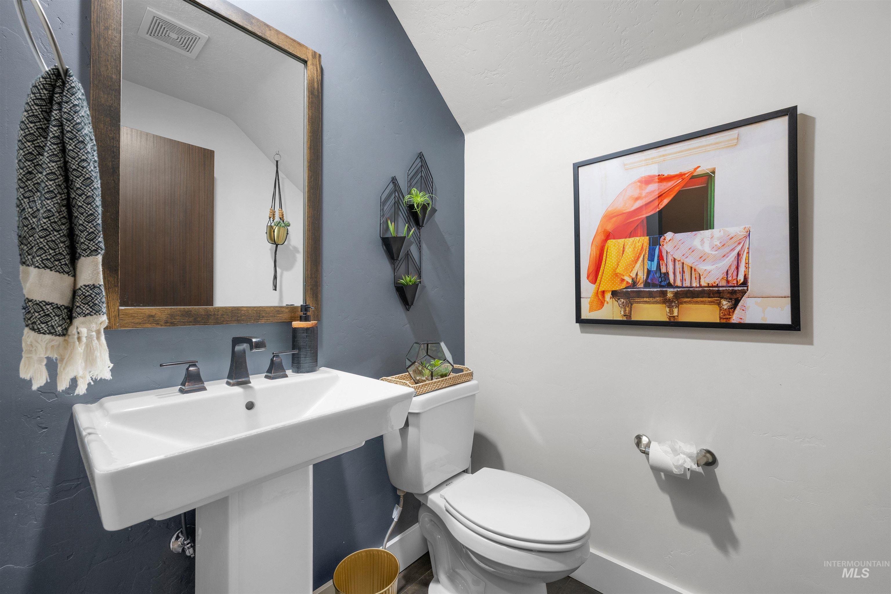 6118 W Baron Street, Boise, Idaho 83703, 5 Bedrooms, 3.5 Bathrooms, Residential For Sale, Price $925,000,MLS 98982826