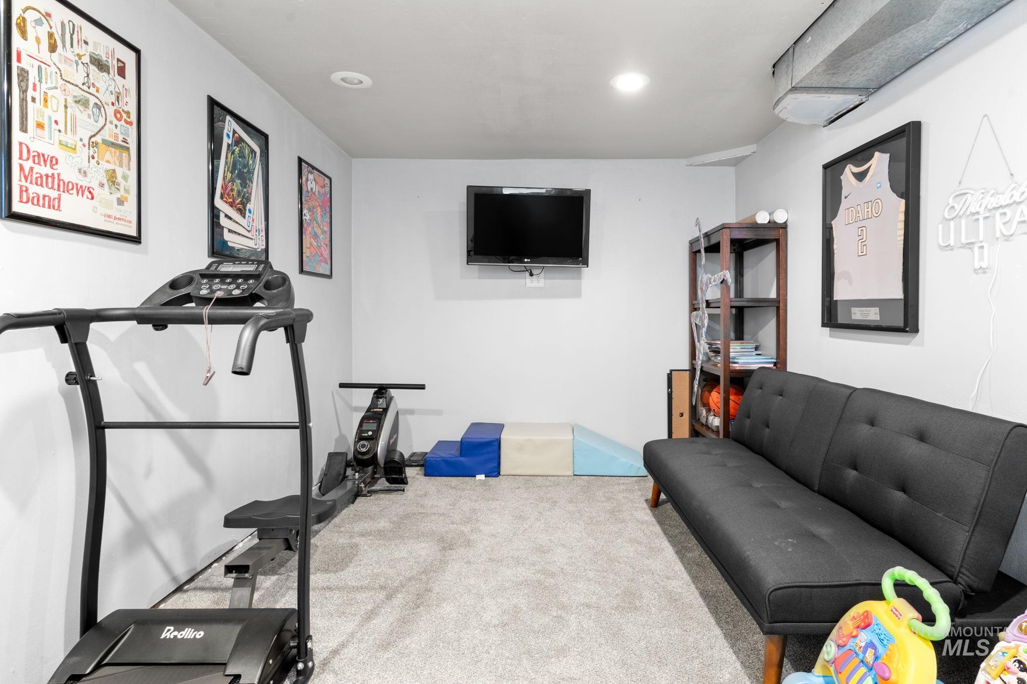 907 3rd St., Lewiston, Idaho 83501, 3 Bedrooms, 1 Bathroom, Residential For Sale, Price $319,950,MLS 98982829