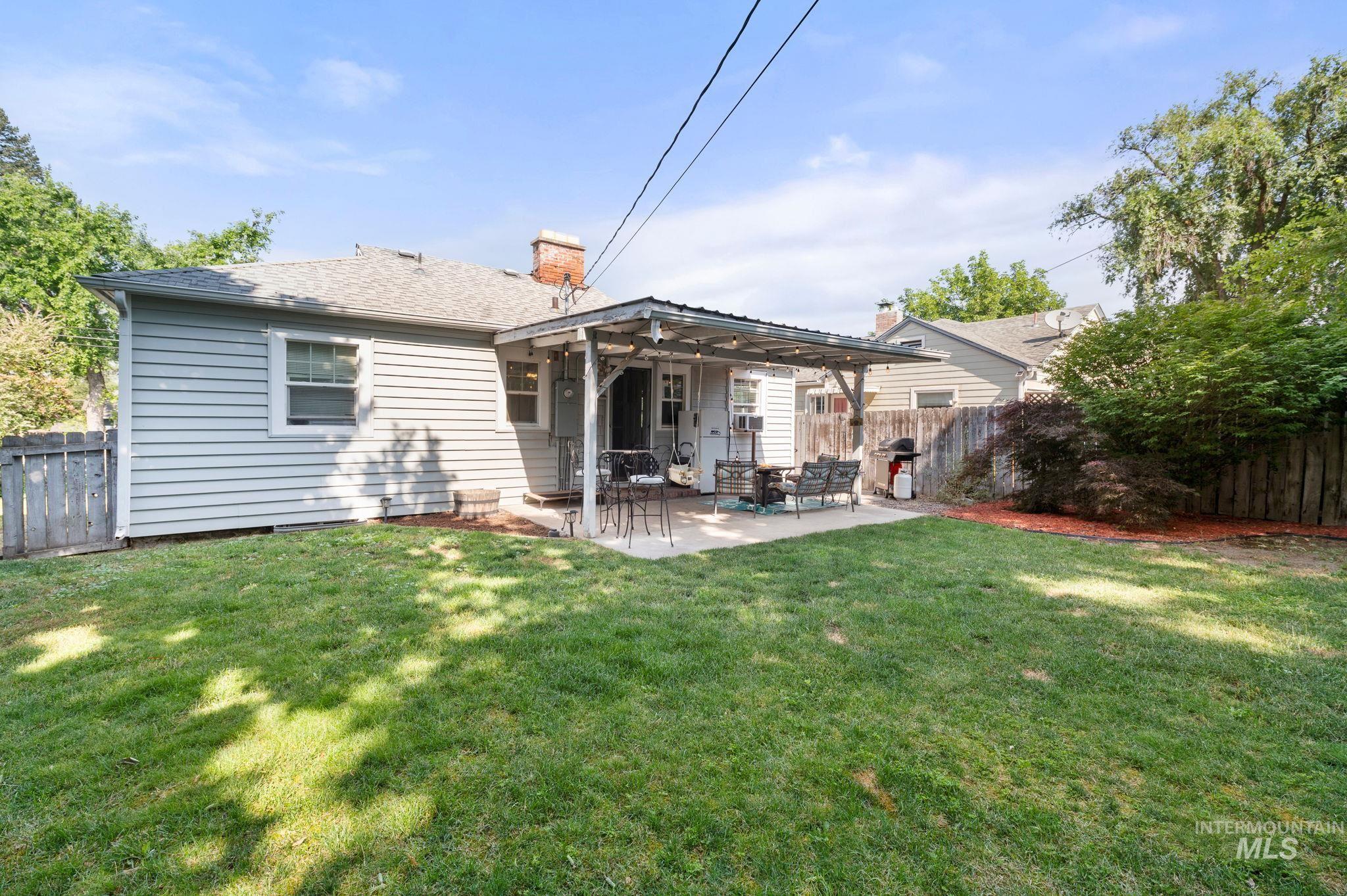 907 3rd St., Lewiston, Idaho 83501, 3 Bedrooms, 1 Bathroom, Residential For Sale, Price $319,950,MLS 98982829