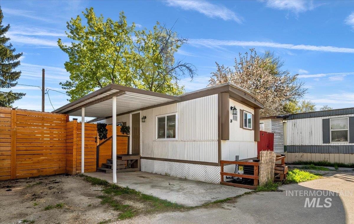 7701 W Ustick Rd, Boise, Idaho 83704, 2 Bedrooms, 1 Bathroom, Residential For Sale, Price $69,000,MLS 98982831