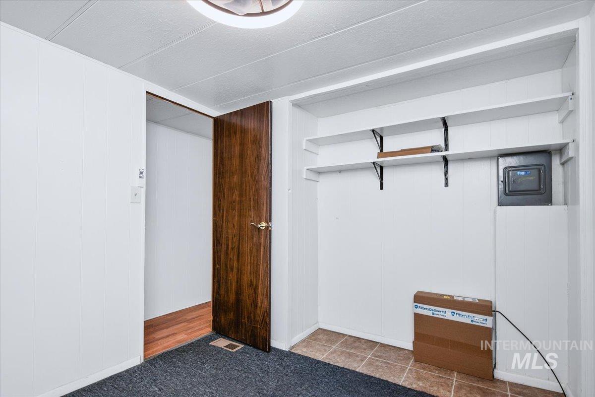 7701 W Ustick Rd, Boise, Idaho 83646, 2 Bedrooms, 1 Bathroom, Residential For Sale, Price $75,000, 98982831