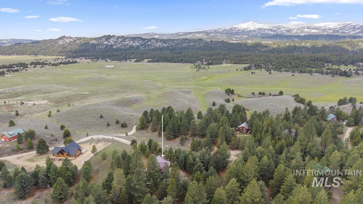 10360 Gamann Drive, Cascade, Idaho 83611, 3 Bedrooms, 4 Bathrooms, Residential For Sale, Price $1,100,000,MLS 98982834