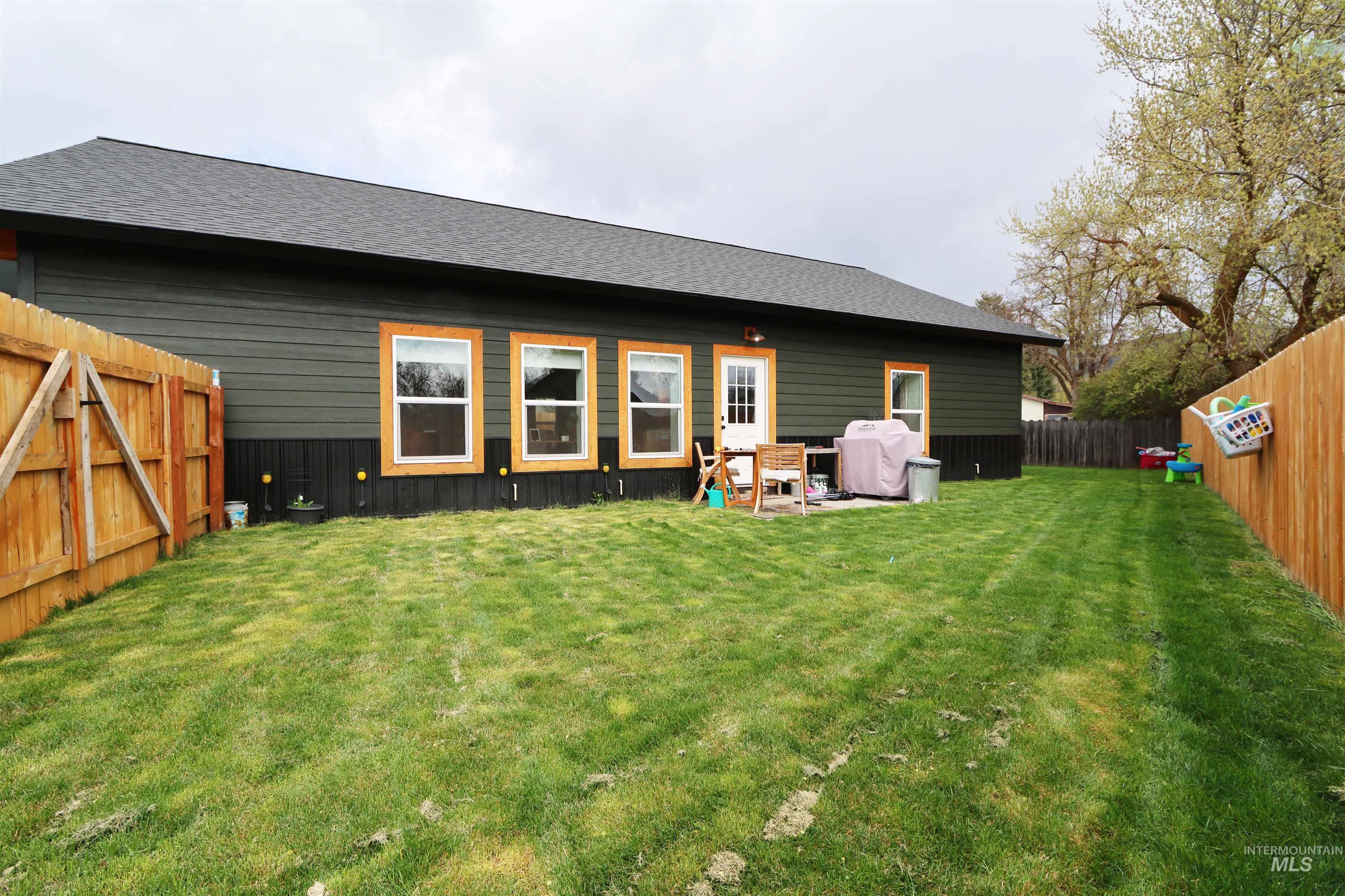 107 Winters Ave, Council, Idaho 83612, 3 Bedrooms, 2 Bathrooms, Residential For Sale, Price $389,000, 98982835