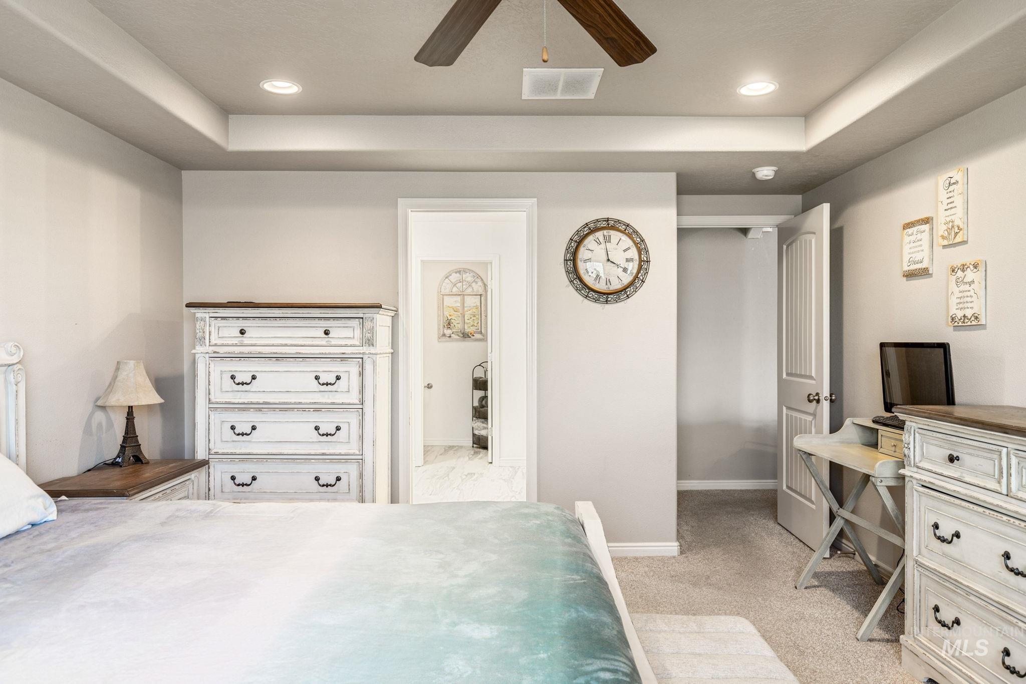 1909 S Sandcrest Way, Nampa, Idaho 83686, 3 Bedrooms, 2 Bathrooms, Residential For Sale, Price $405,000,MLS 98982837