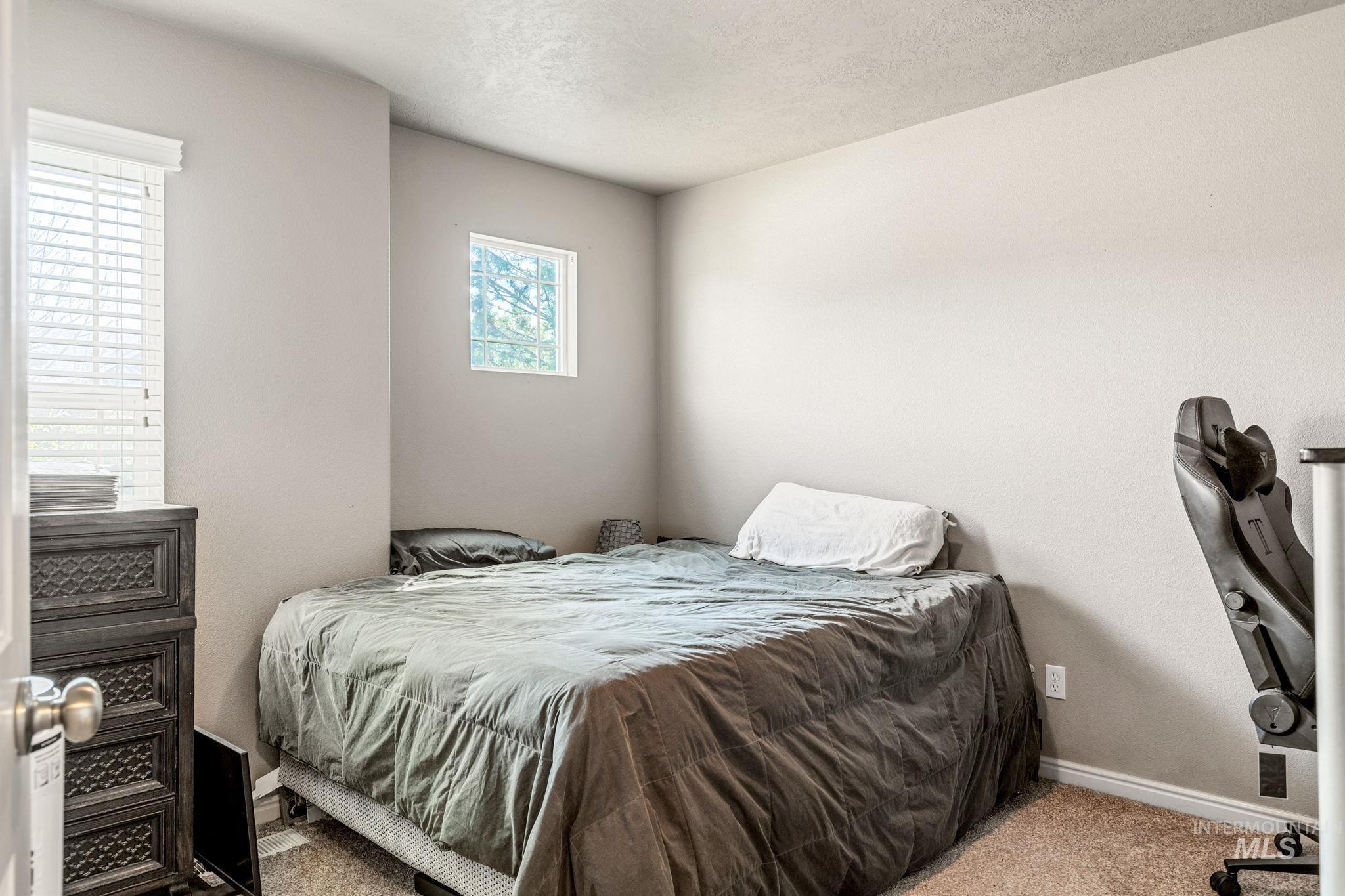 1909 S Sandcrest Way, Nampa, Idaho 83686, 3 Bedrooms, 2 Bathrooms, Residential For Sale, Price $405,000,MLS 98982837