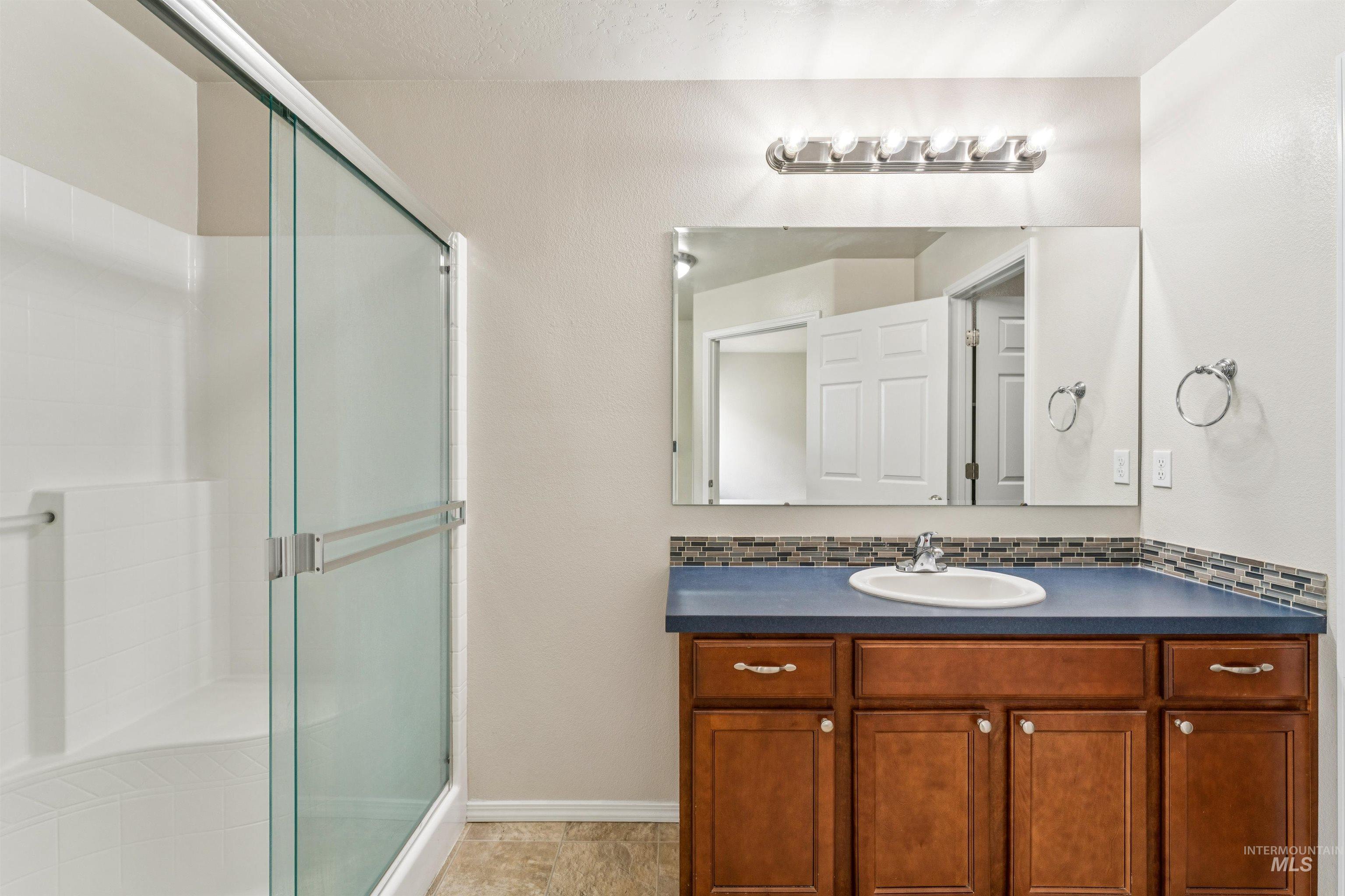 12527 Deadwood Ct, Nampa, Idaho 83651, 4 Bedrooms, 2 Bathrooms, Residential For Sale, Price $426,000,MLS 98982838