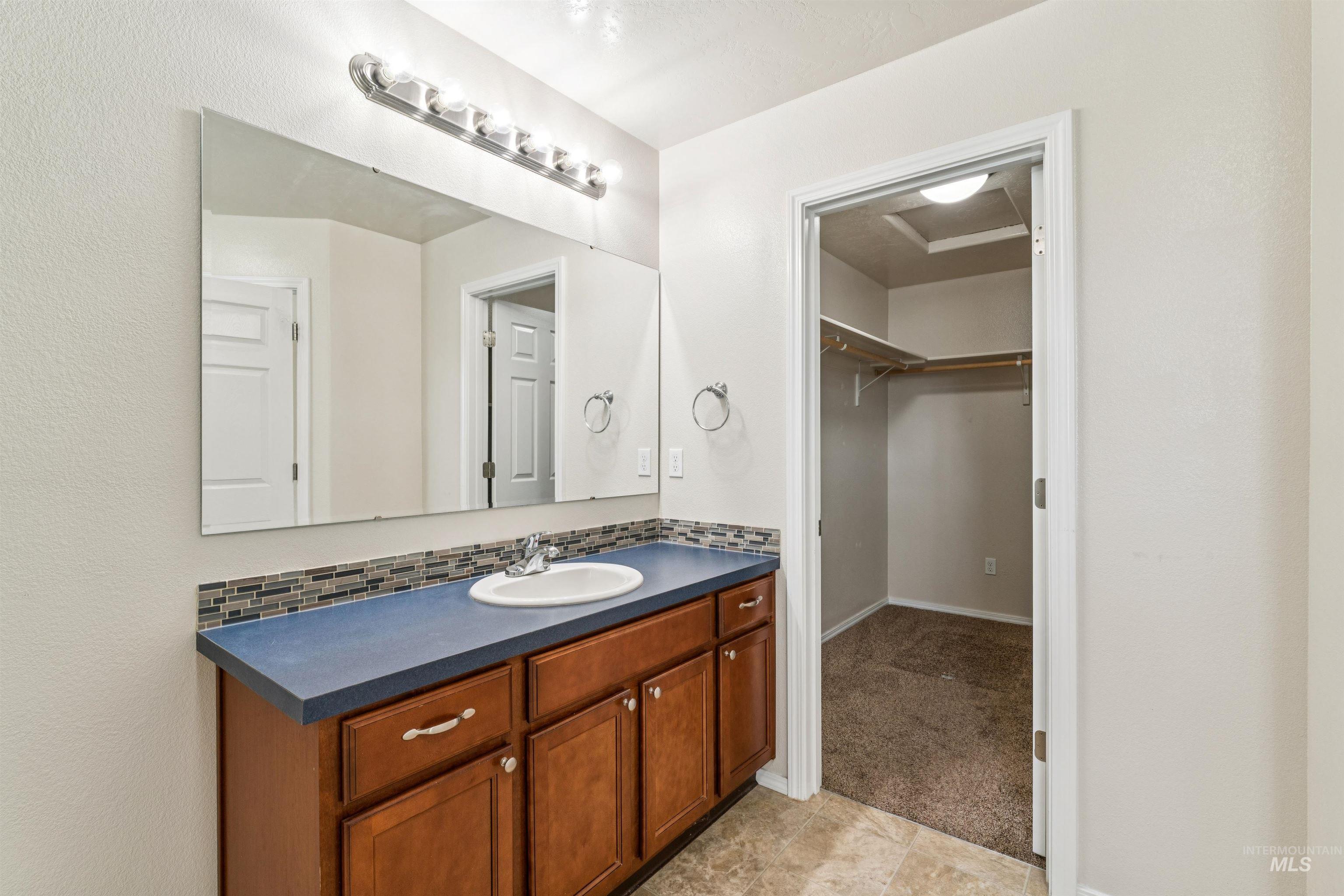 12527 Deadwood Ct, Nampa, Idaho 83651, 4 Bedrooms, 2 Bathrooms, Residential For Sale, Price $426,000,MLS 98982838