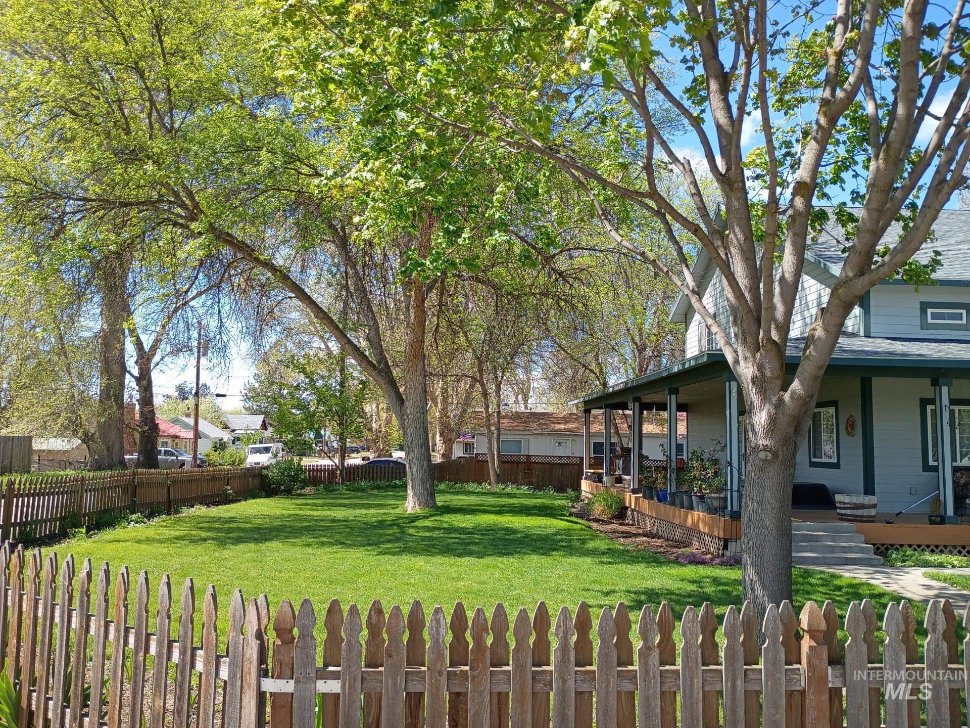 219 Lincoln Ave, Emmett, Idaho 83617, 4 Bedrooms, 2.5 Bathrooms, Residential For Sale, Price $779,999, 98982840