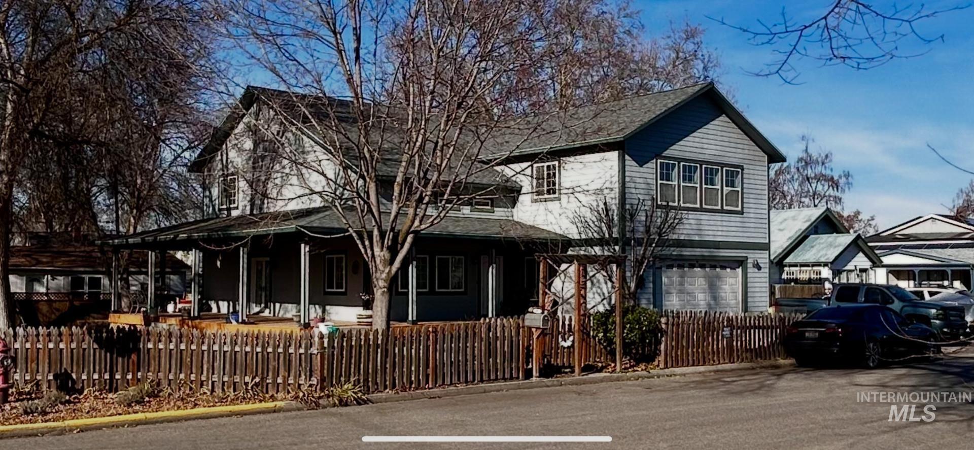 219 Lincoln Ave, Emmett, Idaho 83617, 4 Bedrooms, 2.5 Bathrooms, Residential For Sale, Price $779,999, 98982840