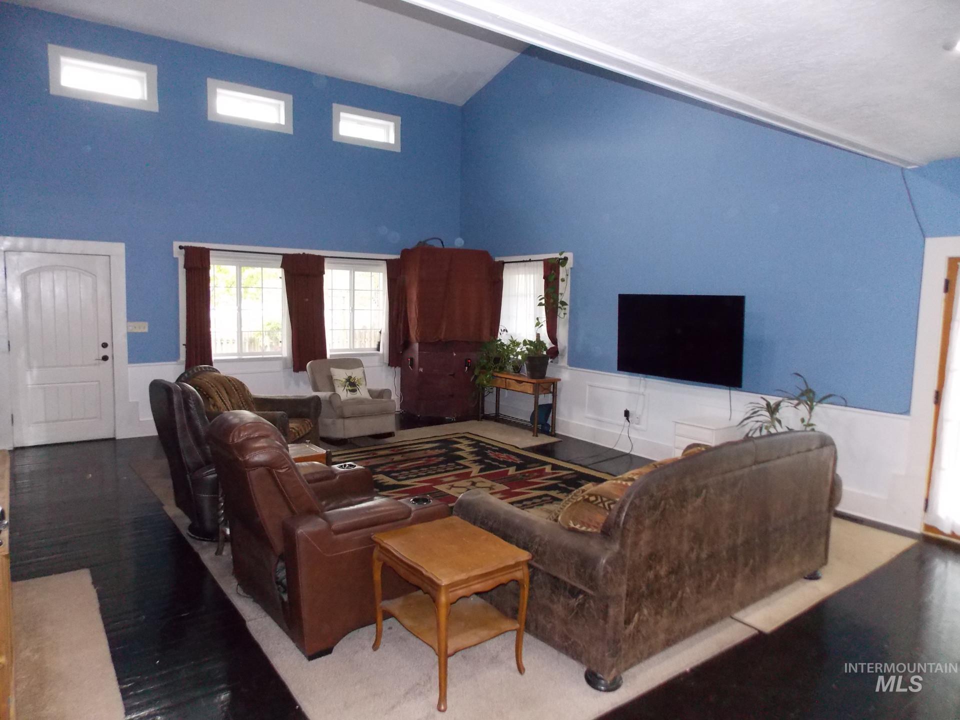 219 Lincoln Ave, Emmett, Idaho 83617, 4 Bedrooms, 2.5 Bathrooms, Residential For Sale, Price $779,999, 98982840