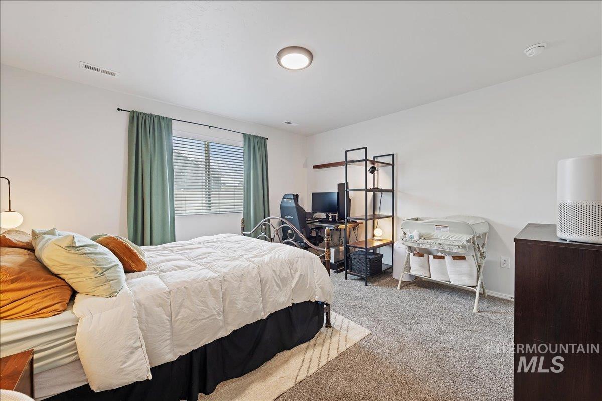 3949 E Jamestown Dr, Nampa, Idaho 83686, 3 Bedrooms, 2 Bathrooms, Residential For Sale, Price $390,000,MLS 98982842