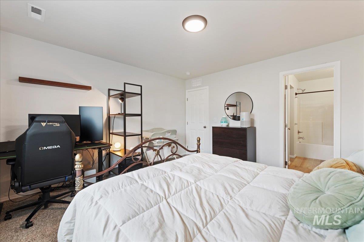 3949 E Jamestown Dr, Nampa, Idaho 83686, 3 Bedrooms, 2 Bathrooms, Residential For Sale, Price $390,000,MLS 98982842