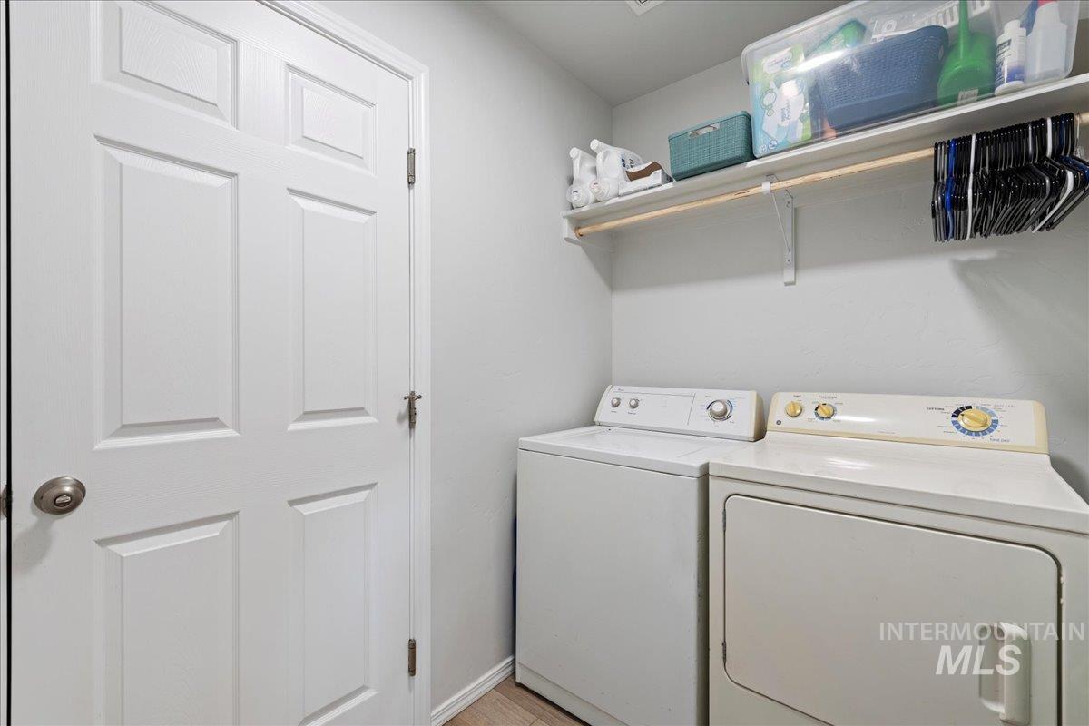 3949 E Jamestown Dr, Nampa, Idaho 83686, 3 Bedrooms, 2 Bathrooms, Residential For Sale, Price $390,000,MLS 98982842