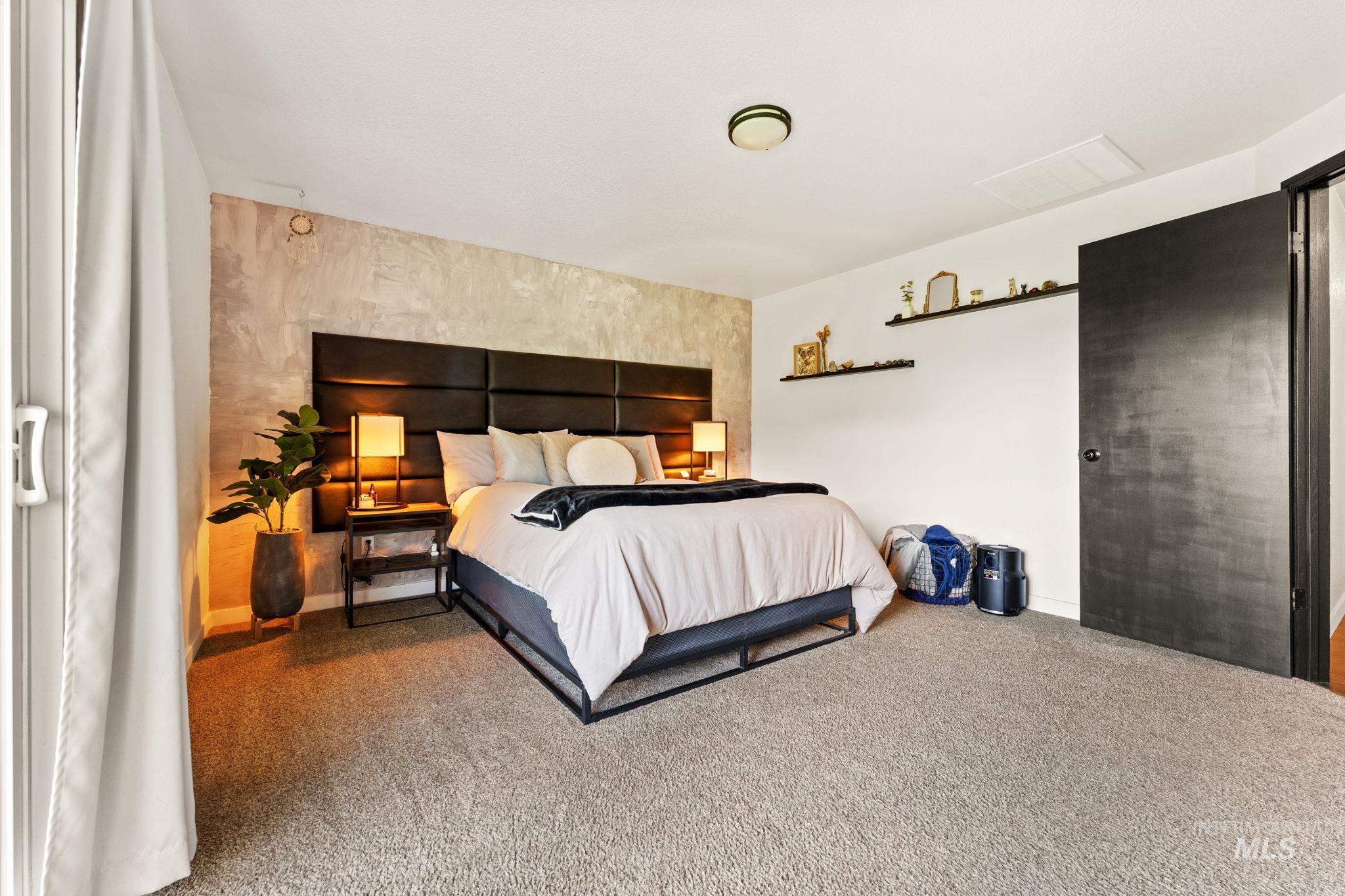 818 S Wild Phlox Pl, Boise, Idaho 83709, 3 Bedrooms, 2 Bathrooms, Residential For Sale, Price $444,900,MLS 98982843