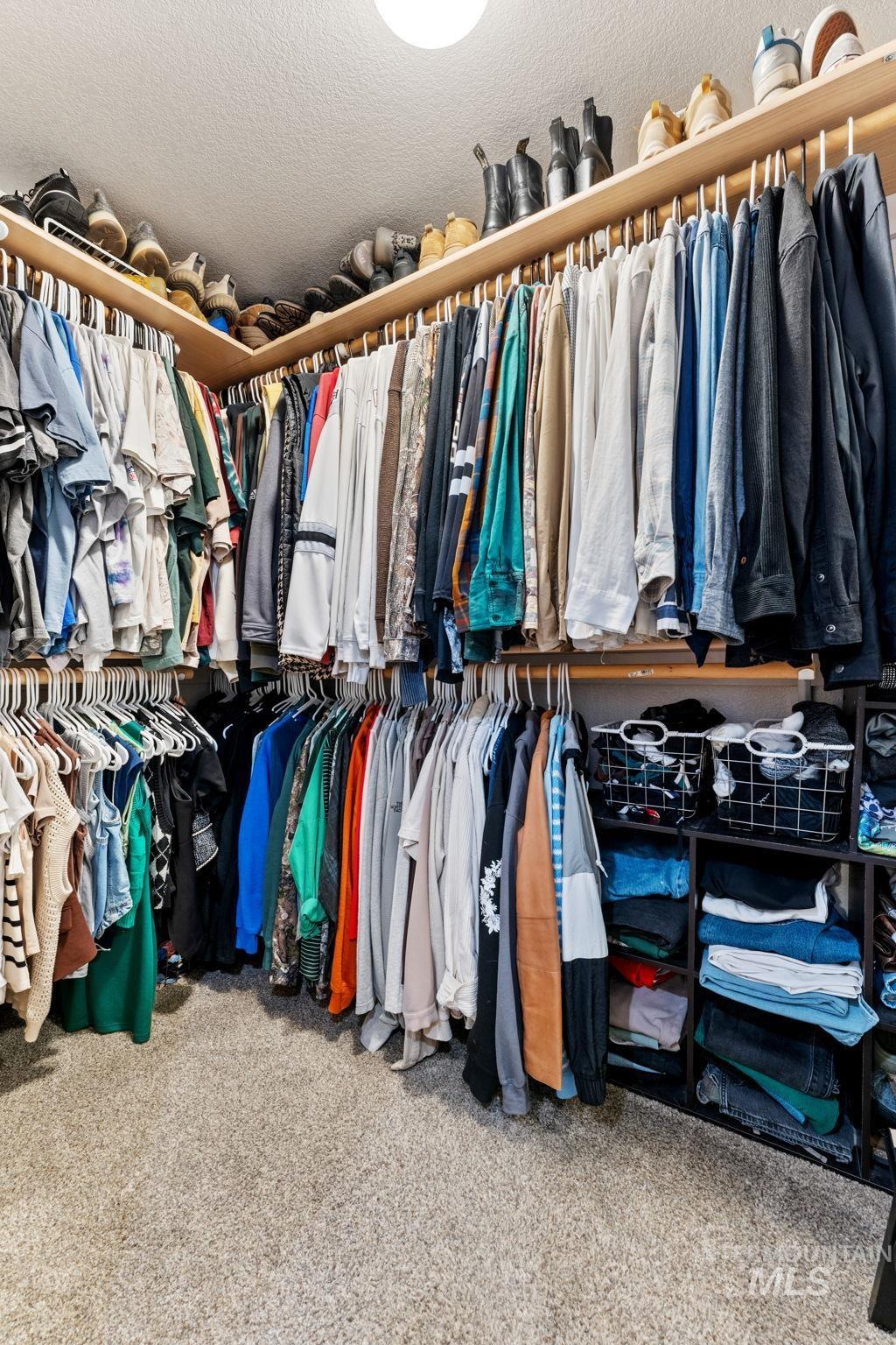 818 S Wild Phlox Pl, Boise, Idaho 83709, 3 Bedrooms, 2 Bathrooms, Residential For Sale, Price $444,900,MLS 98982843