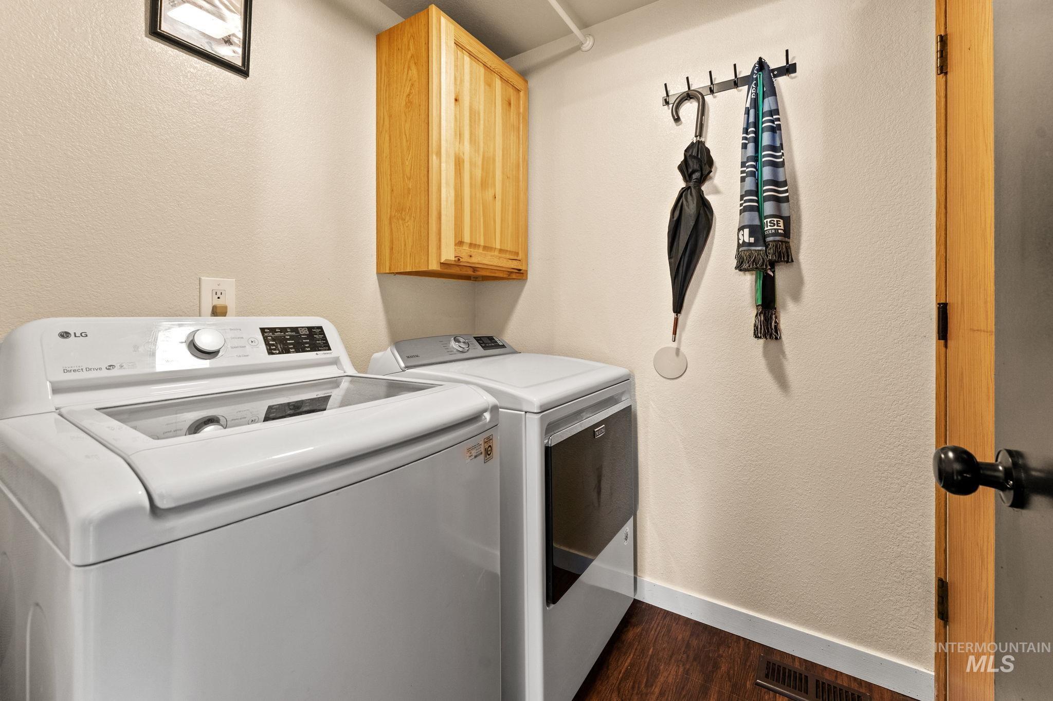 818 S Wild Phlox Pl, Boise, Idaho 83709, 3 Bedrooms, 2 Bathrooms, Residential For Sale, Price $444,900,MLS 98982843