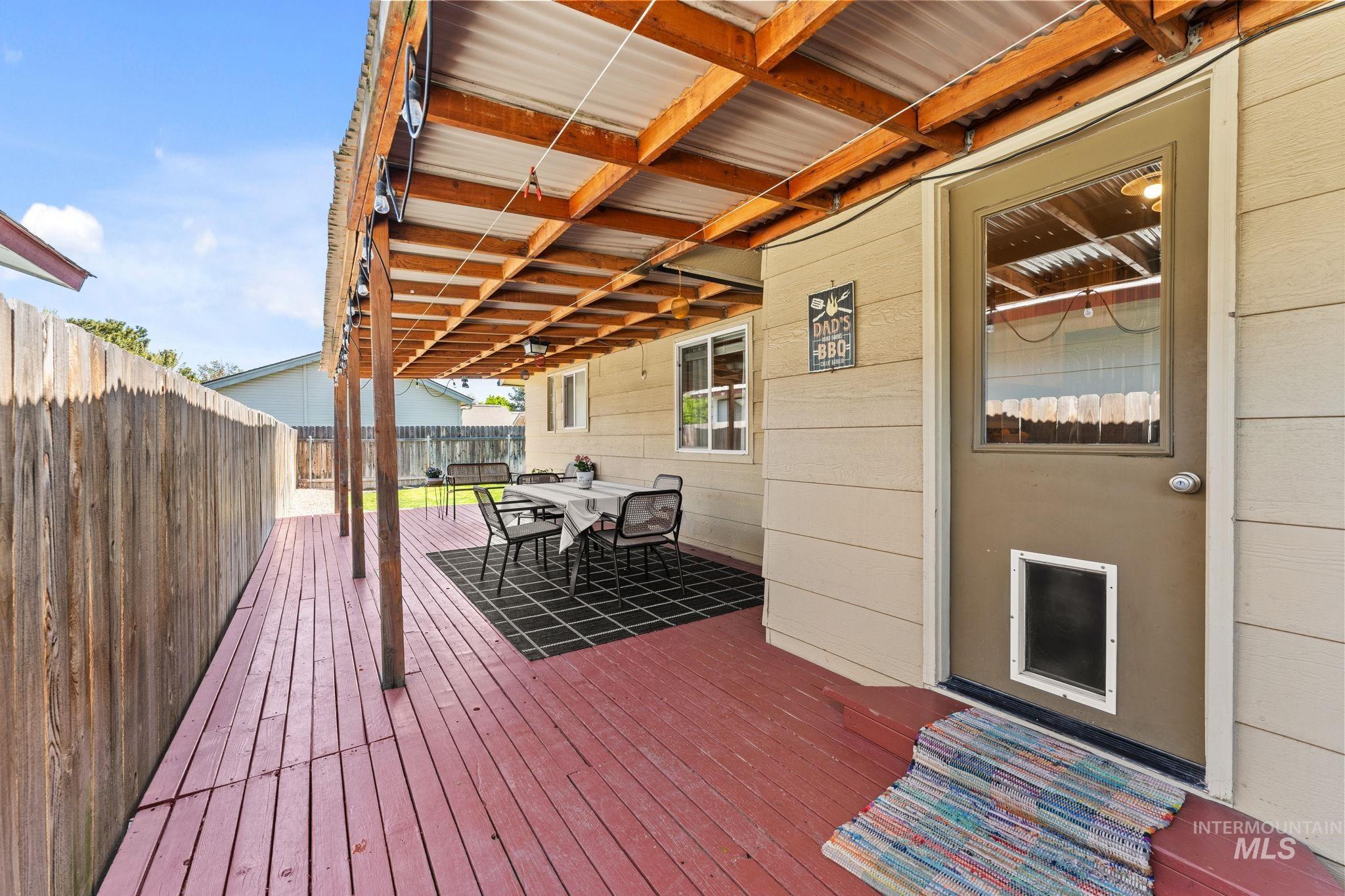 818 S Wild Phlox Pl, Boise, Idaho 83709, 3 Bedrooms, 2 Bathrooms, Residential For Sale, Price $444,900,MLS 98982843