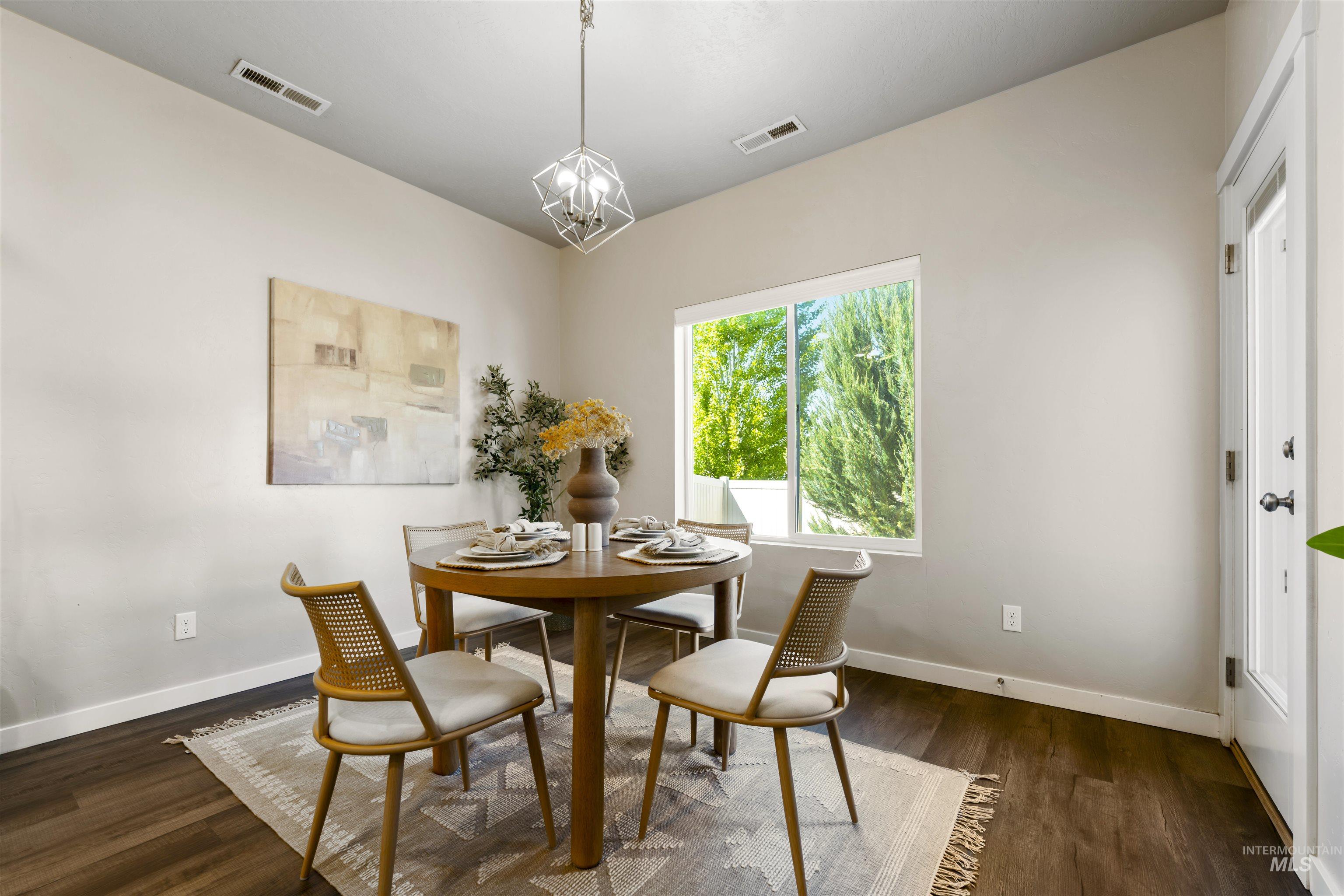 1710 W Henrys Fork Drive, Meridian, Idaho 83642, 3 Bedrooms, 2 Bathrooms, Residential For Sale, Price $494,900,MLS 98982845