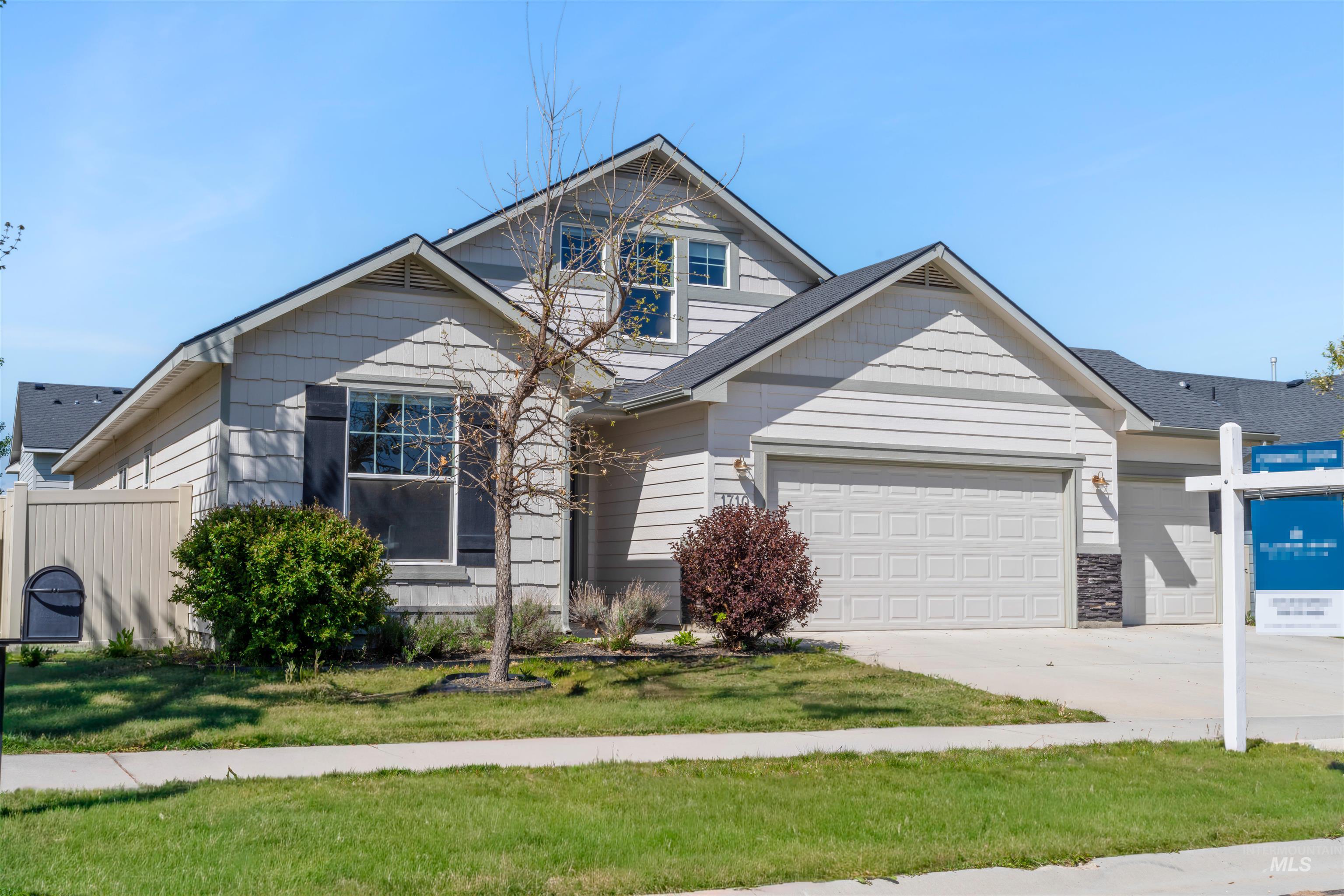 1710 W Henrys Fork Drive, Meridian, Idaho 83642, 3 Bedrooms, 2 Bathrooms, Residential For Sale, Price $494,900,MLS 98982845
