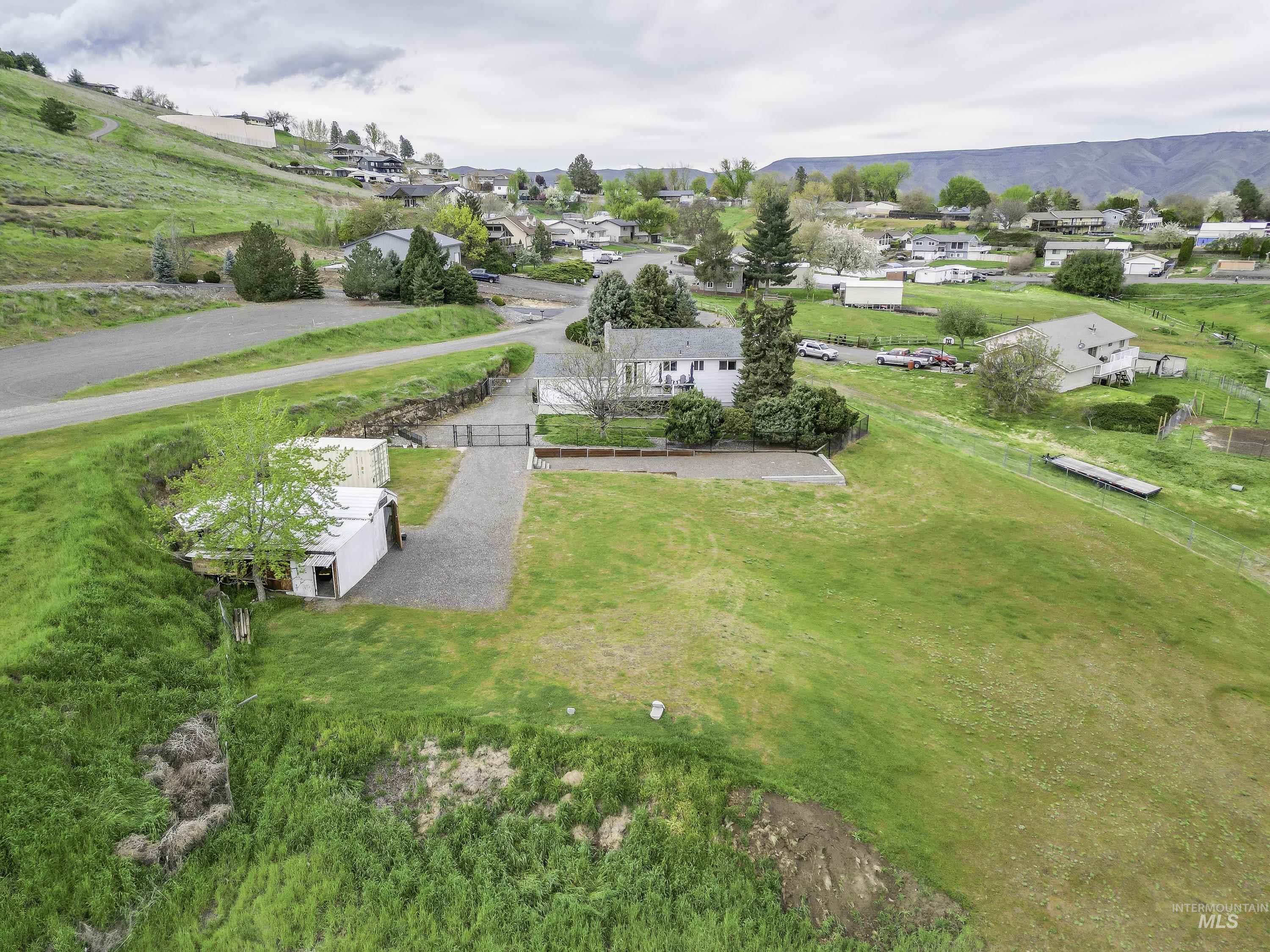 2945 S 25th Street, Clarkston, Washington 99403, 4 Bedrooms, 2 Bathrooms, Residential For Sale, Price $497,500,MLS 98982846