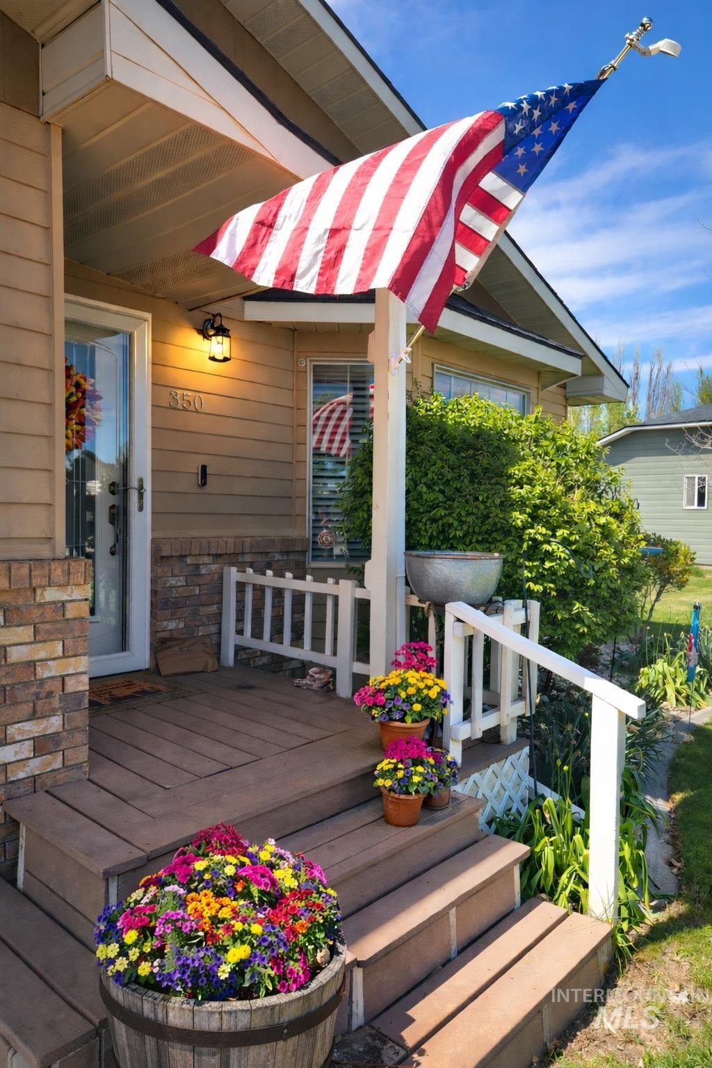 350 N Burton, Burley, Idaho 83318, 3 Bedrooms, 3 Bathrooms, Residential For Sale, Price $445,000, 98982847