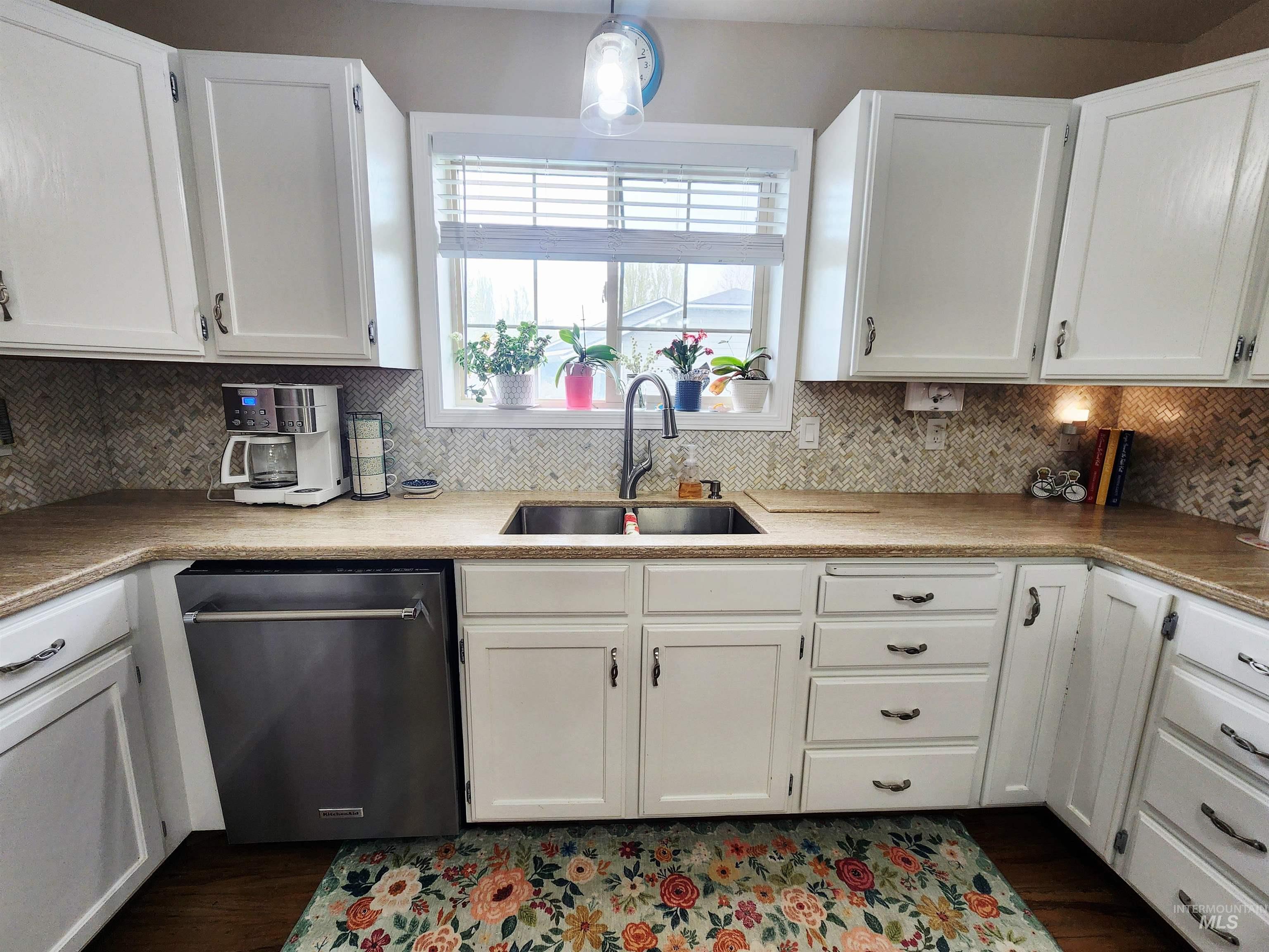350 N Burton, Burley, Idaho 83318, 3 Bedrooms, 3 Bathrooms, Residential For Sale, Price $445,000, 98982847