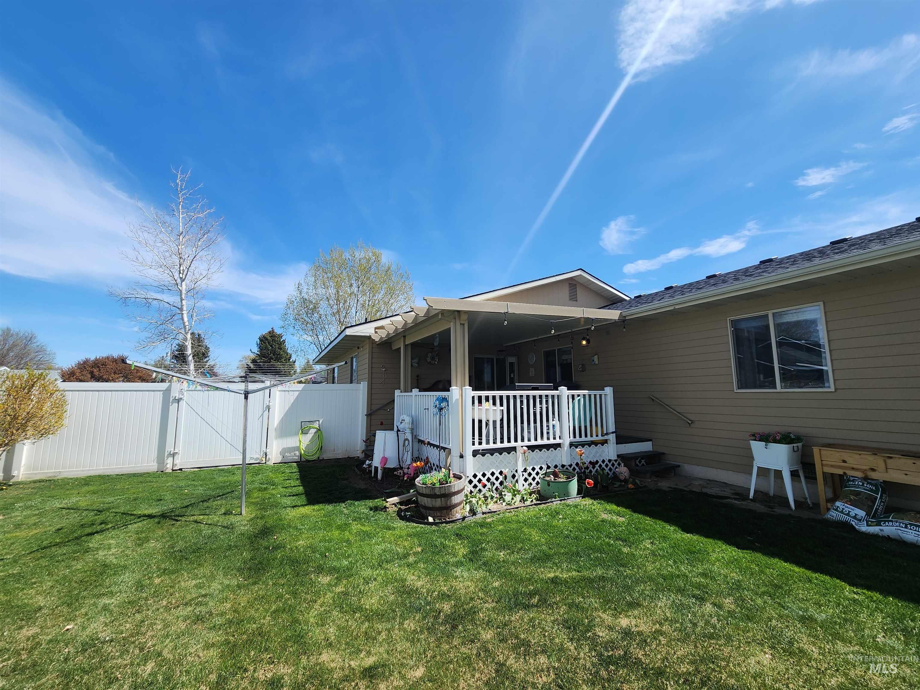 350 N Burton, Burley, Idaho 83318, 3 Bedrooms, 3 Bathrooms, Residential For Sale, Price $445,000, 98982847