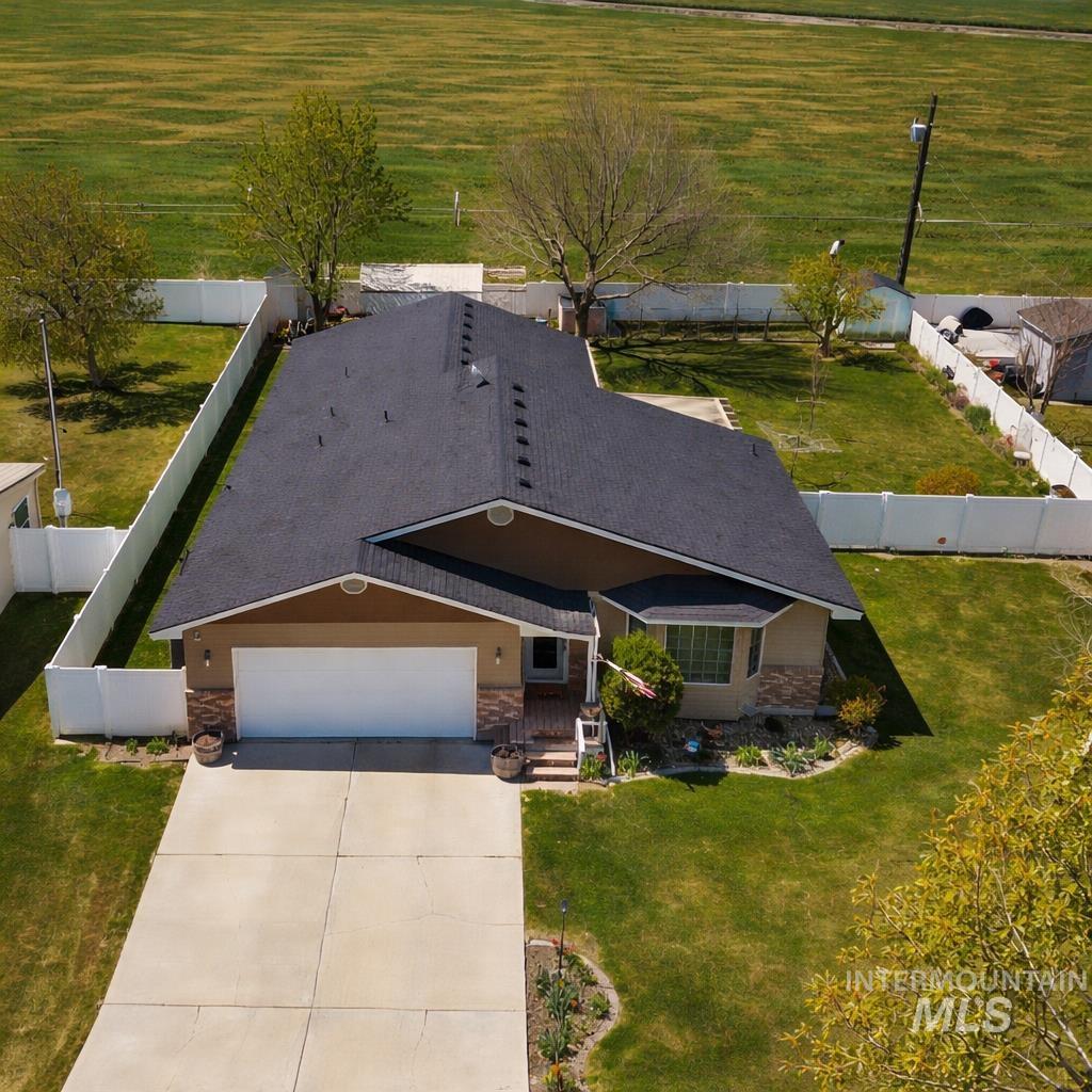 350 N Burton, Burley, Idaho 83318, 3 Bedrooms, 3 Bathrooms, Residential For Sale, Price $455,000,MLS 98982847